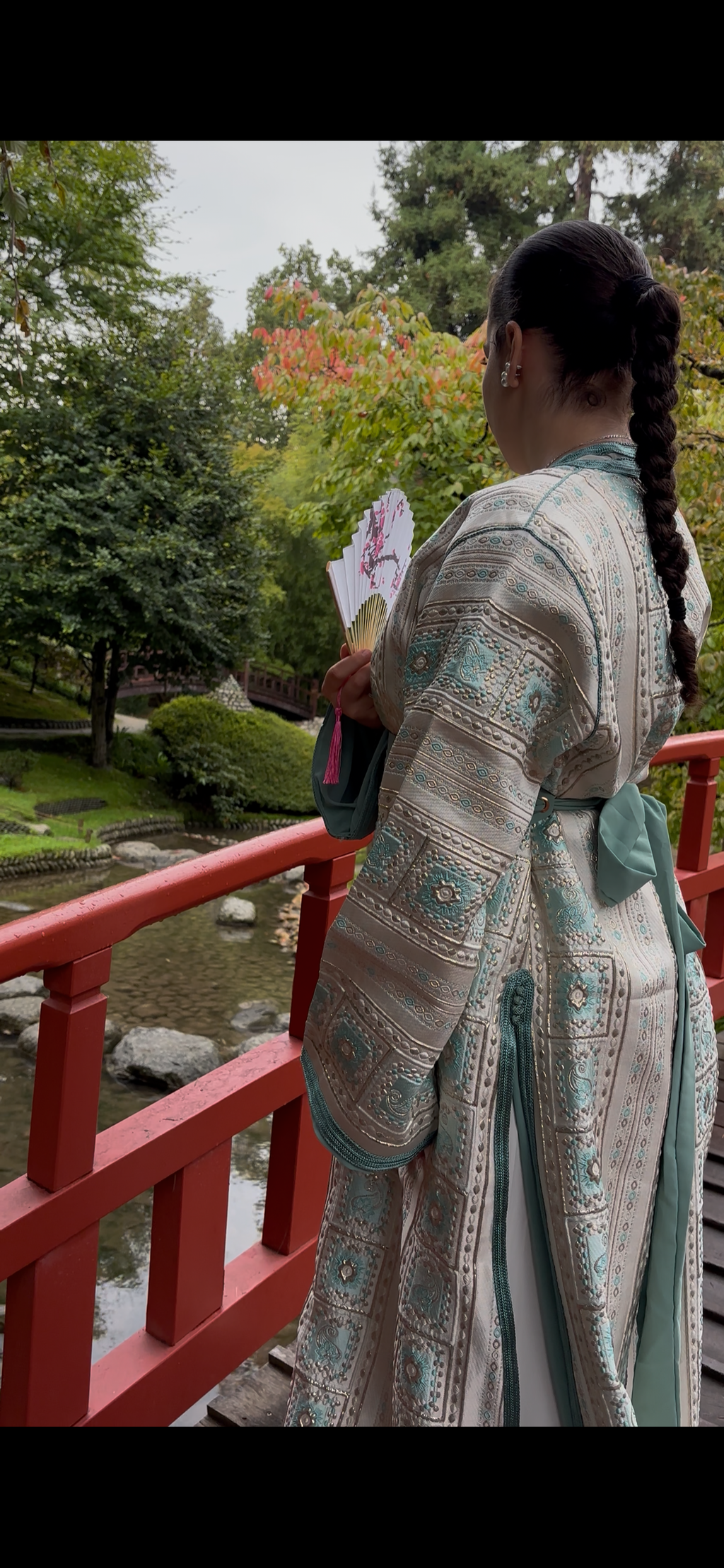 Takchita Brocard Vert Amande & Doré – ZEYNAYA Prestige