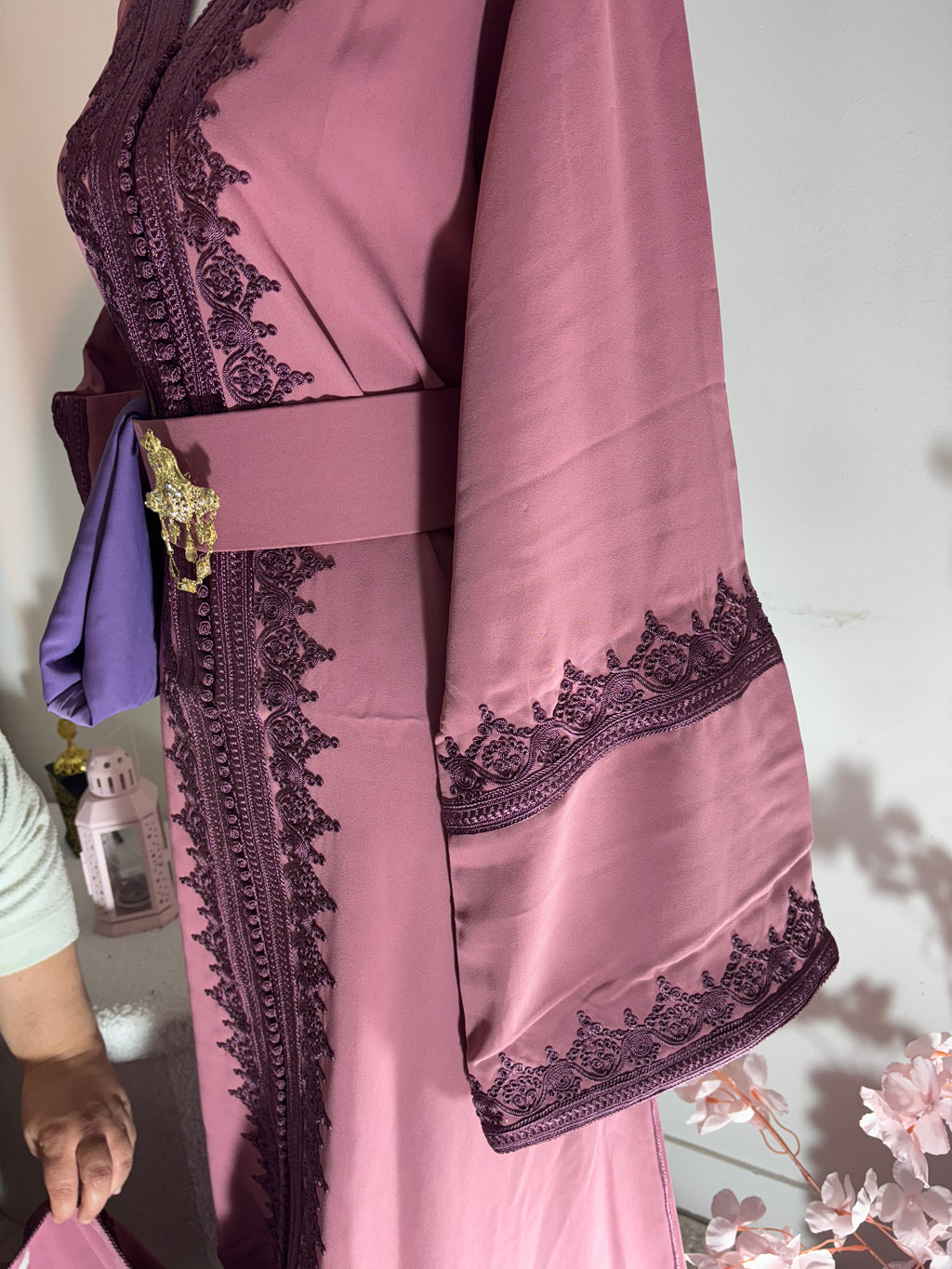 Caftan Mauve Élégance Royale