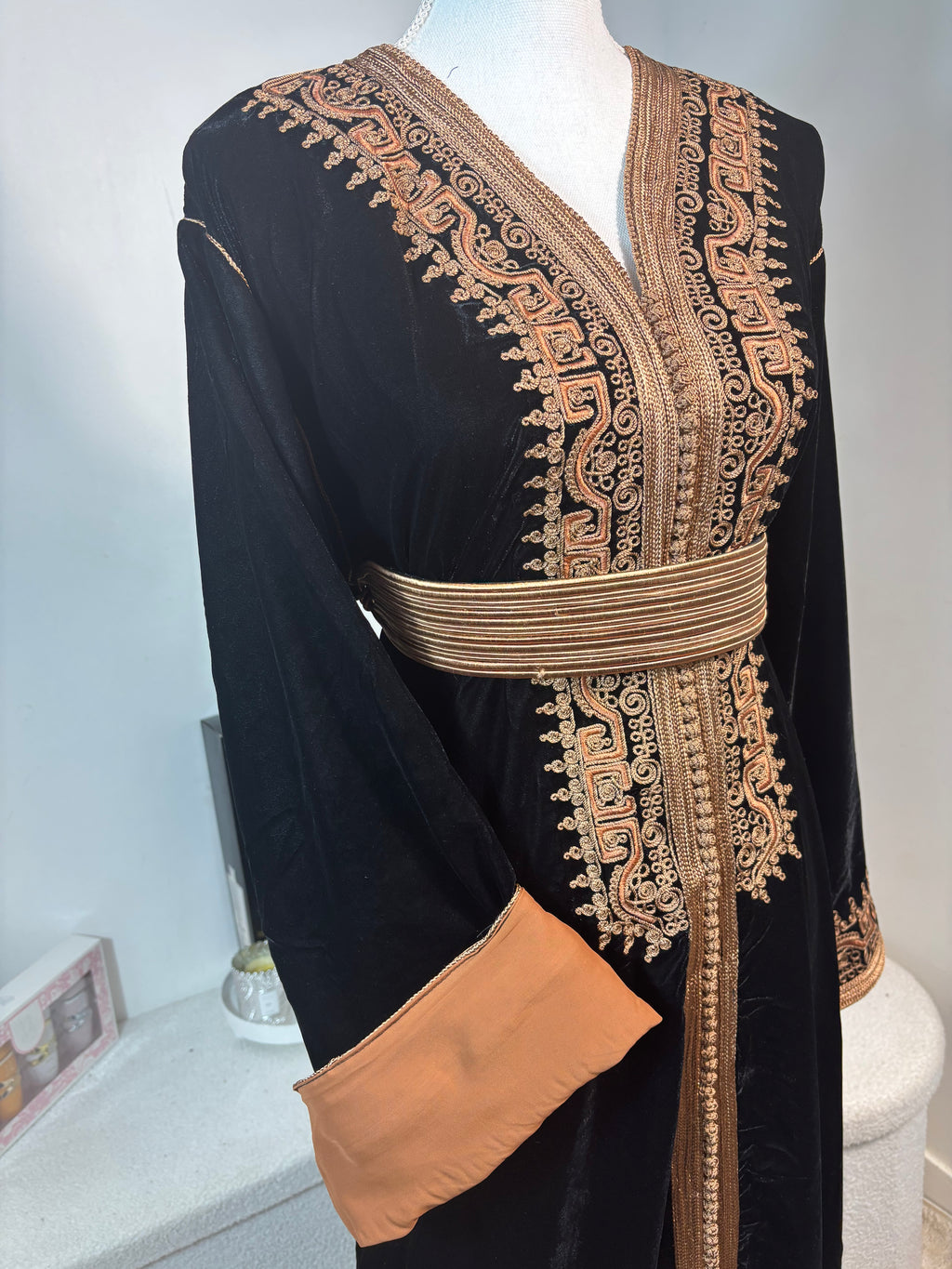 Caftan Velours Noir Impérial