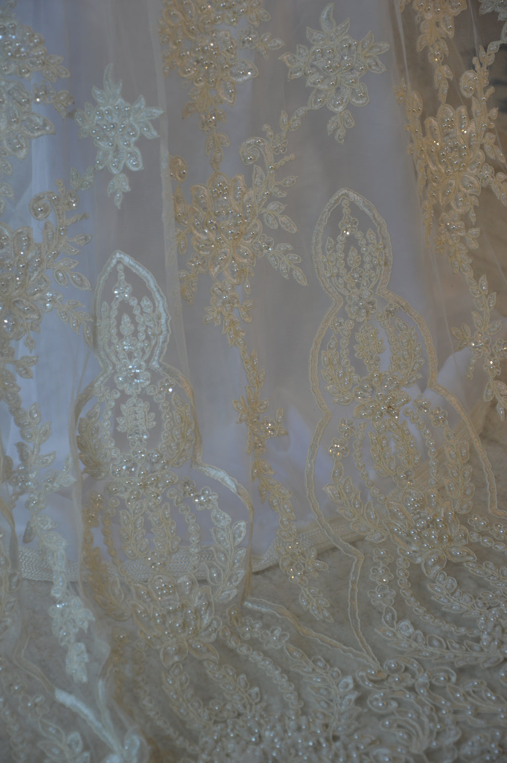 Takchita de la mariée Haute Couture - finement brodée et perlée