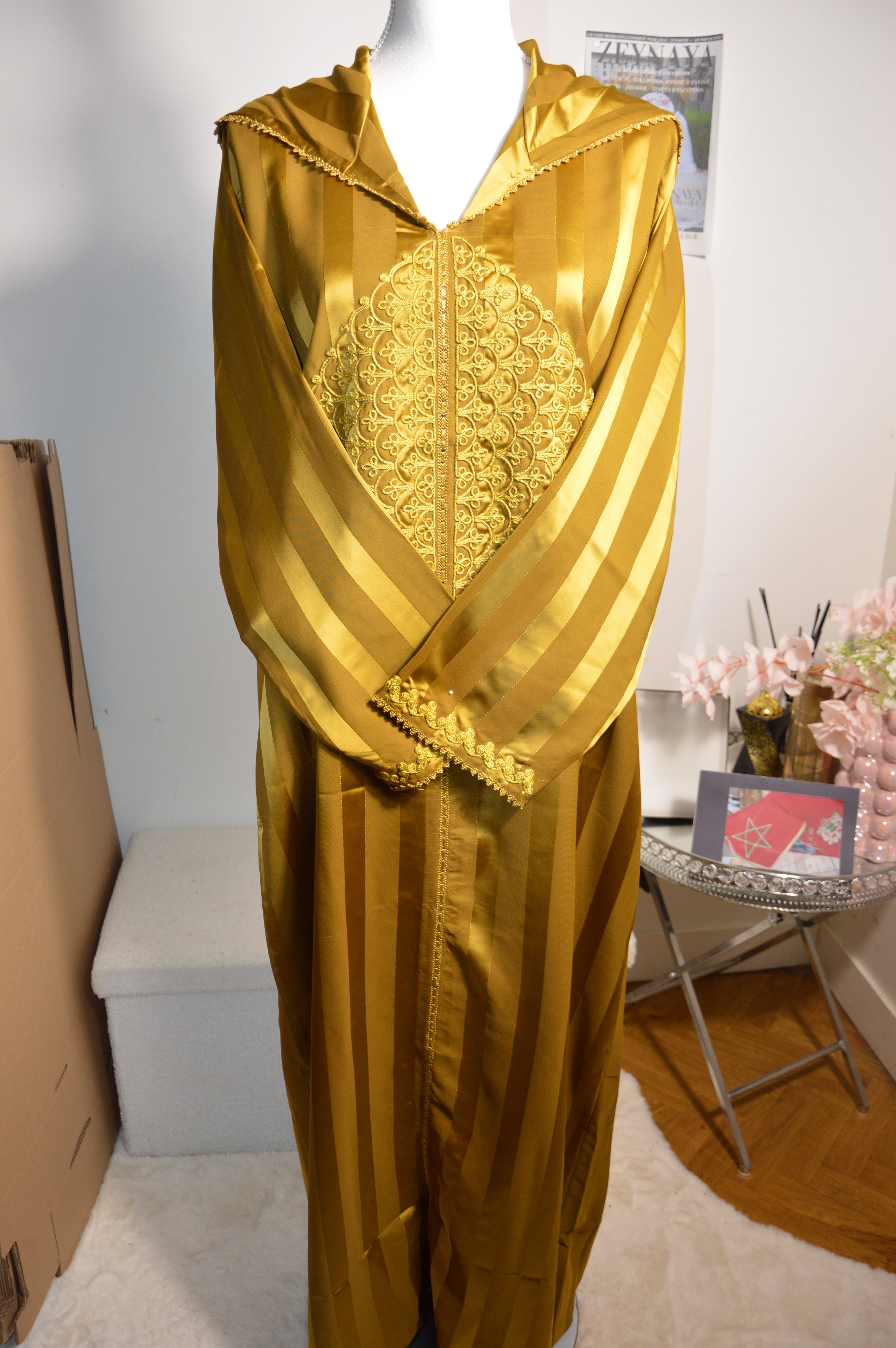 Jellaba Johara Moutarde - Djellaba Marocaine de Luxe