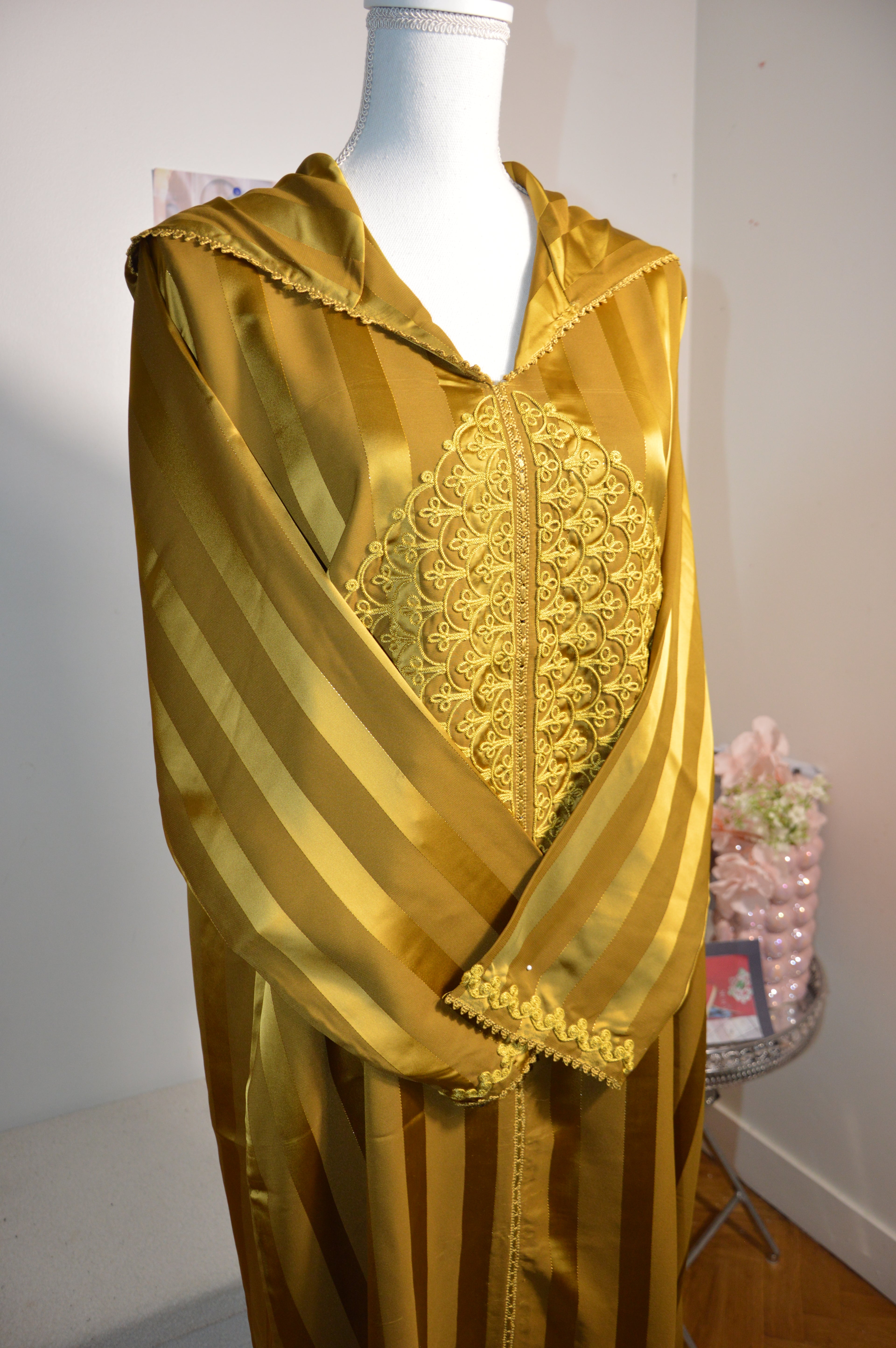 Jellaba Johara Moutarde - Djellaba Marocaine de Luxe