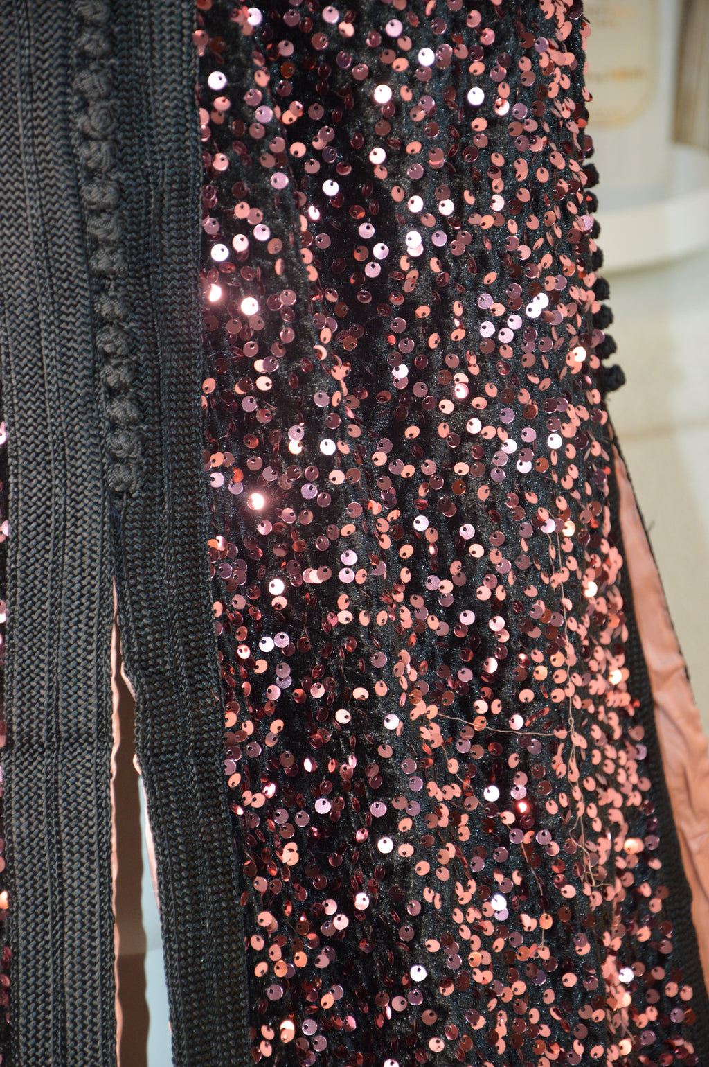 Caftan noire sequins scintillants – Ceinture drapée - Zeynaya Prestige