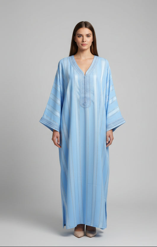 Gandoura Johara Bleu & Or – Joyau Marocain & Éclat Royal