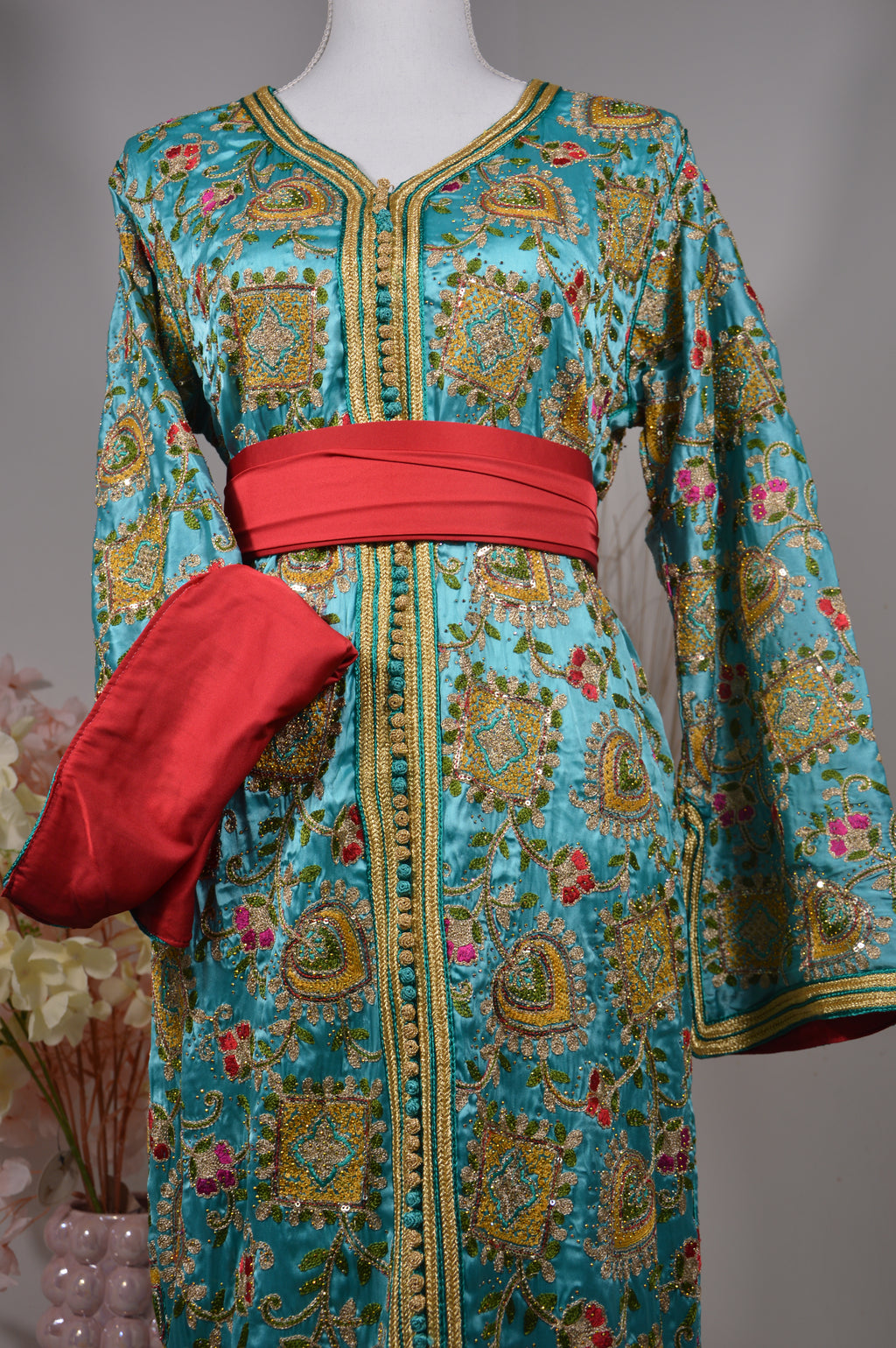 Caftan Sirène Sari Bleu Majestueux – ZEYNAYA Prestige