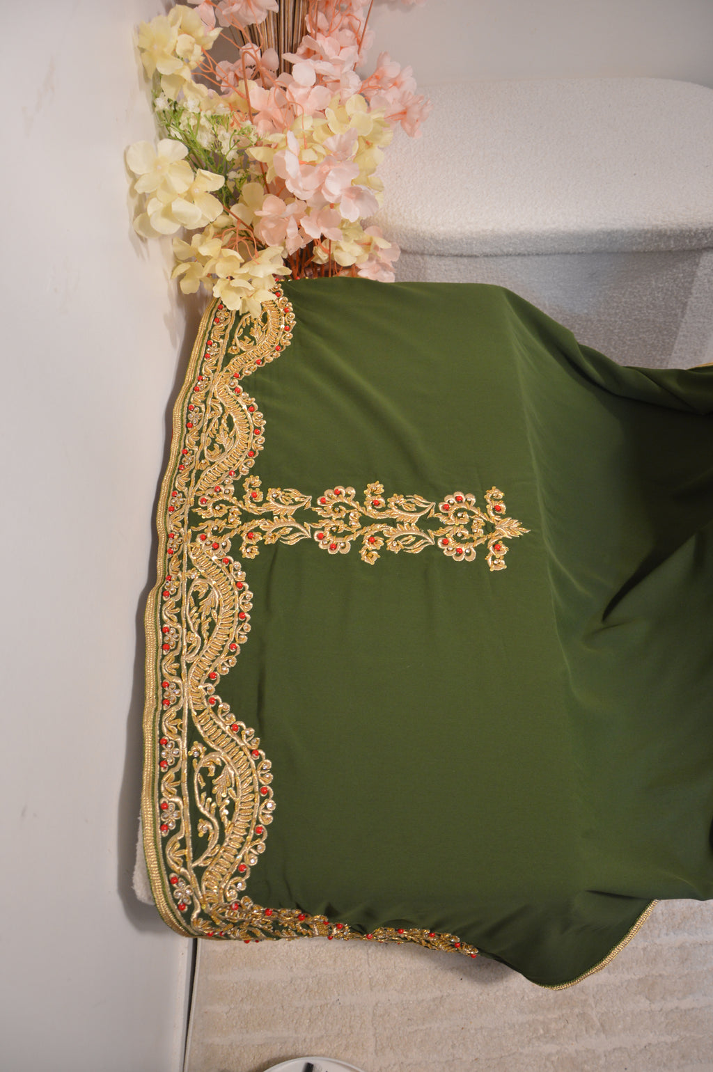 Caftan Mariée Vert Impérial avec Traîne et Broderies Luxueuses