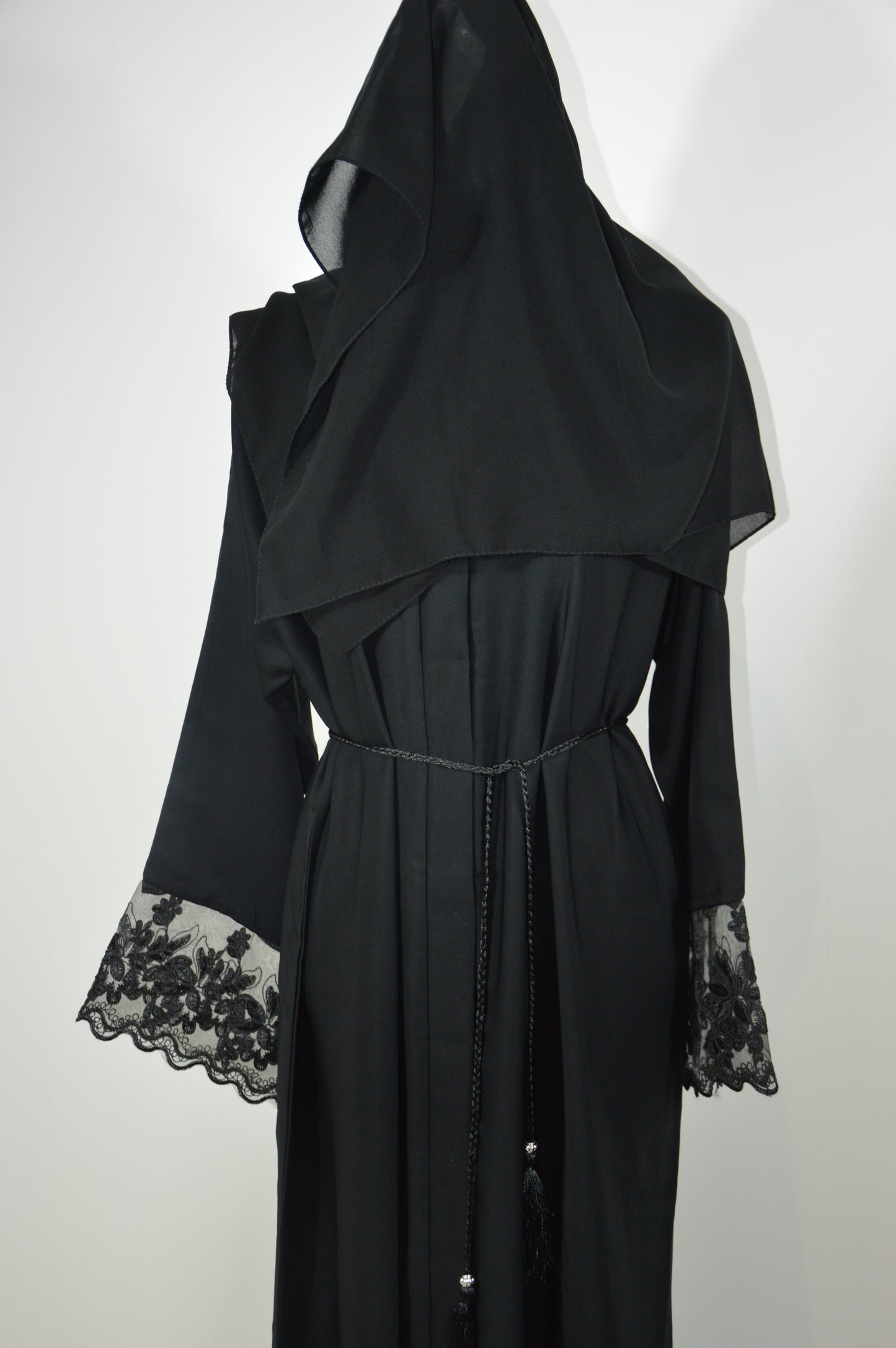 Abaya Dentella – Raffinement & Dentelle
