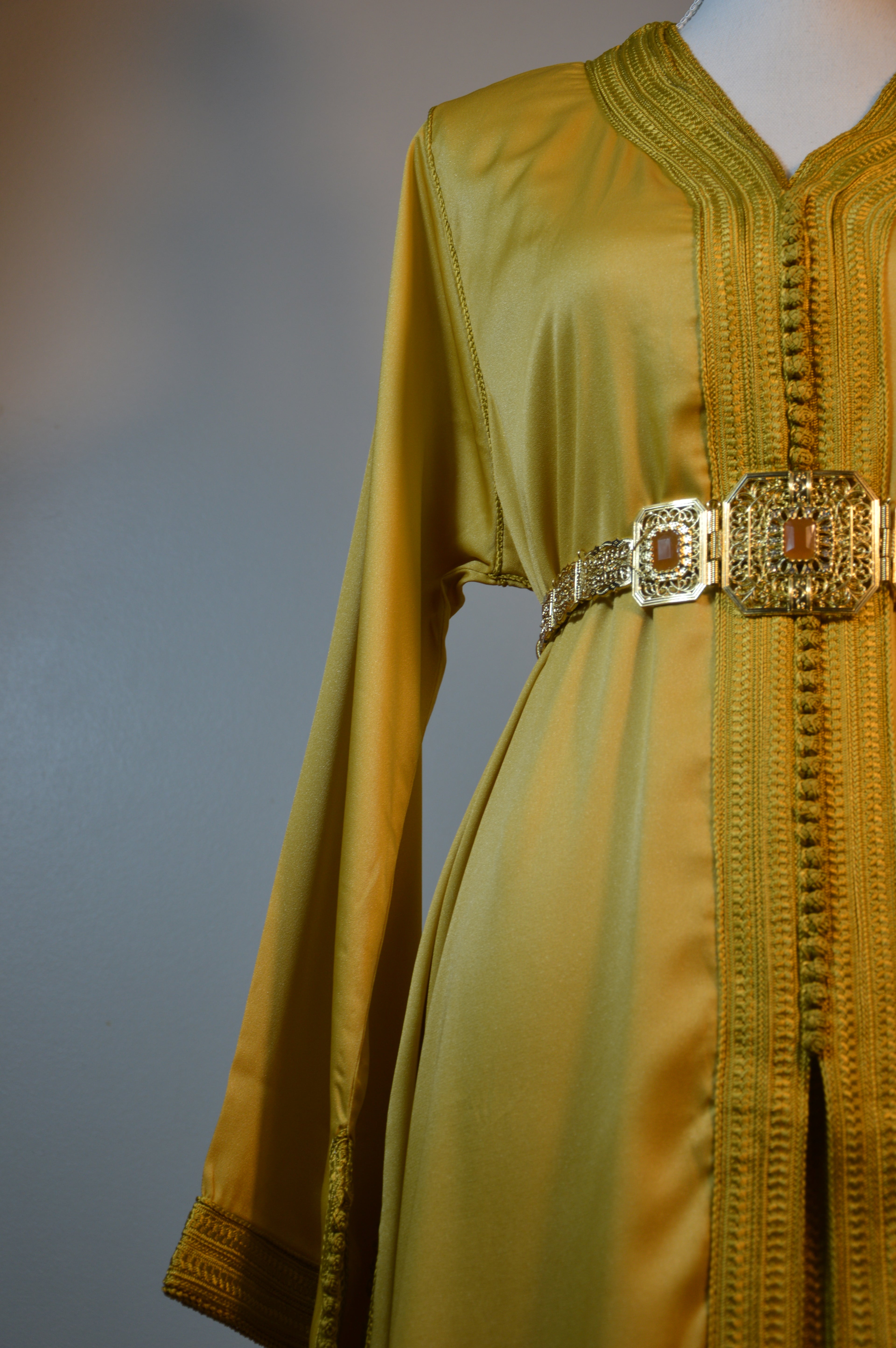 Takchita Crêpe de soie Or “Éclat d’Aurore”