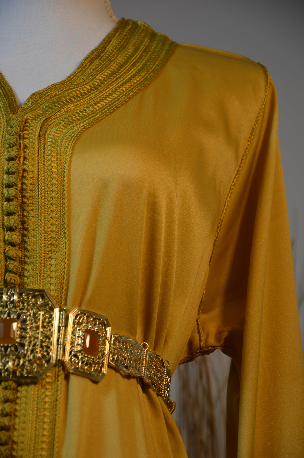 Takchita Crêpe de soie Or “Éclat d’Aurore”