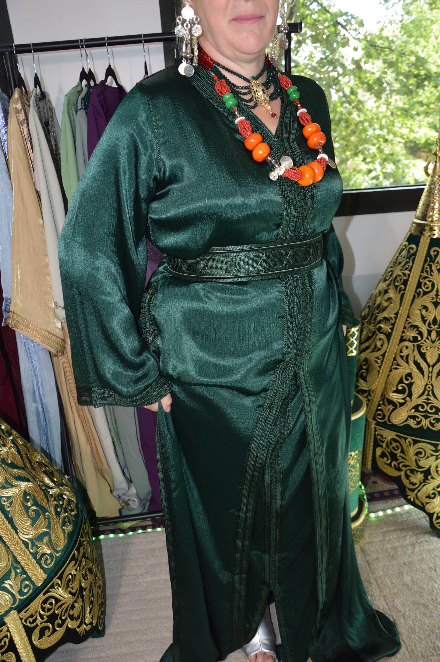 Takchita Organza Vert Émeraude – Broderie Artisanale