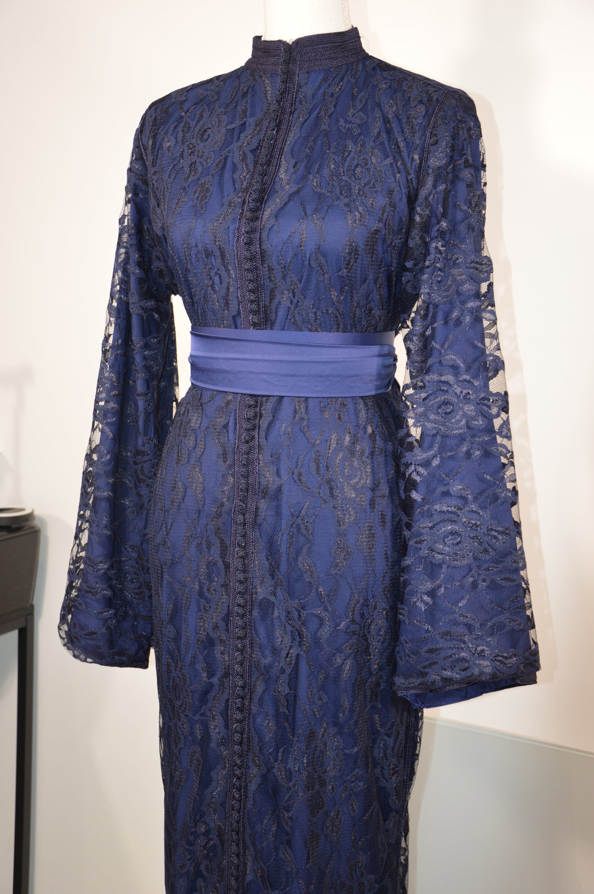 Caftan Sirène Dentelle Bleu Nuit