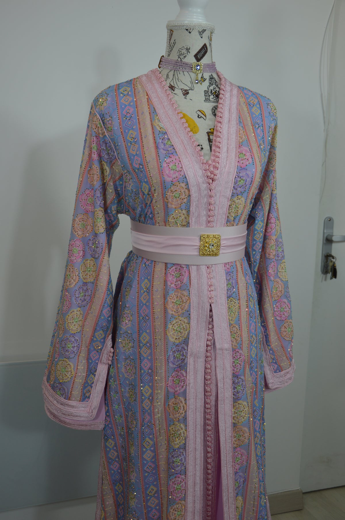 Takchita Sari Rose
