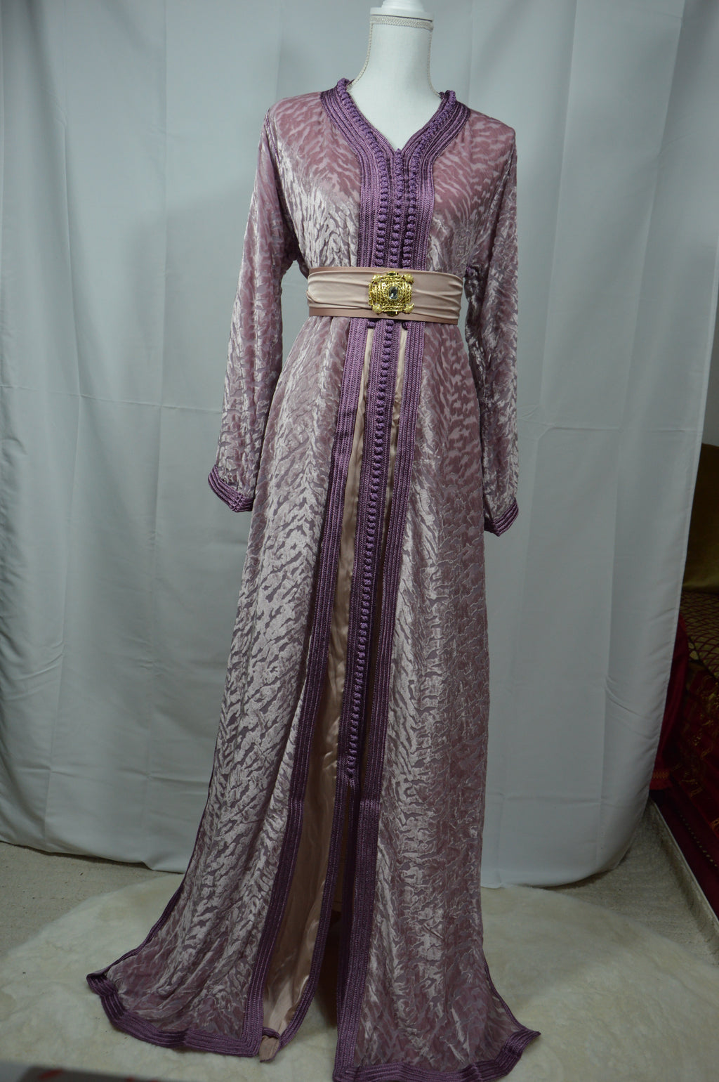 Takchita Velours Lavande – Douceur Majestueuse