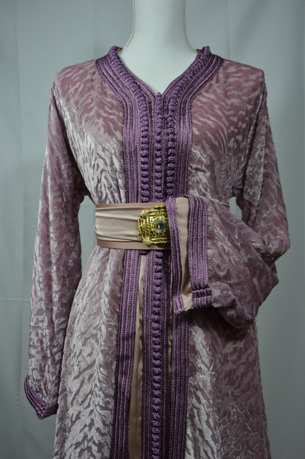 Takchita Velours Lavande – Douceur Majestueuse