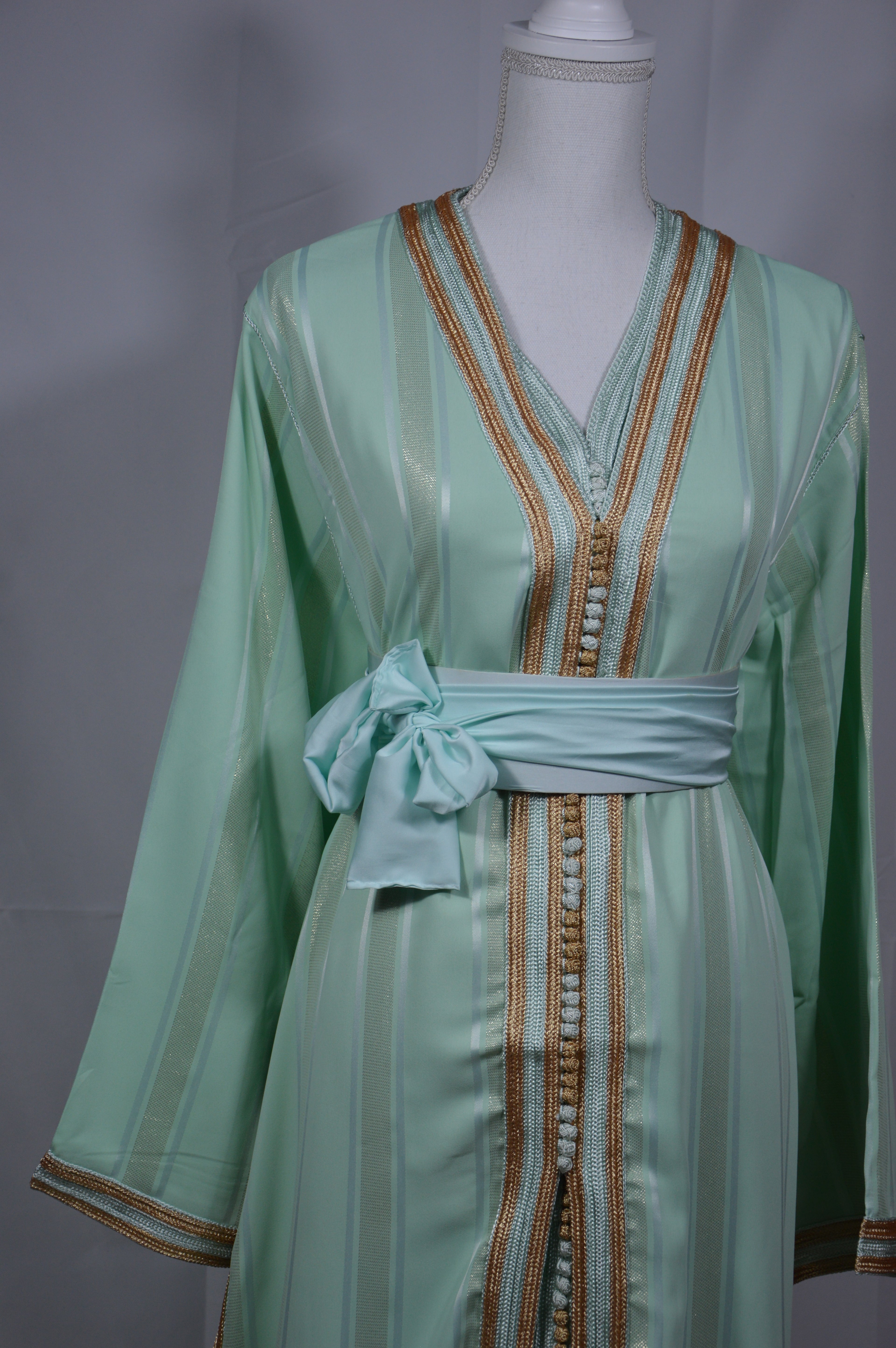 Caftan Jouhara - Vert d’eau & Doré (Takchita)