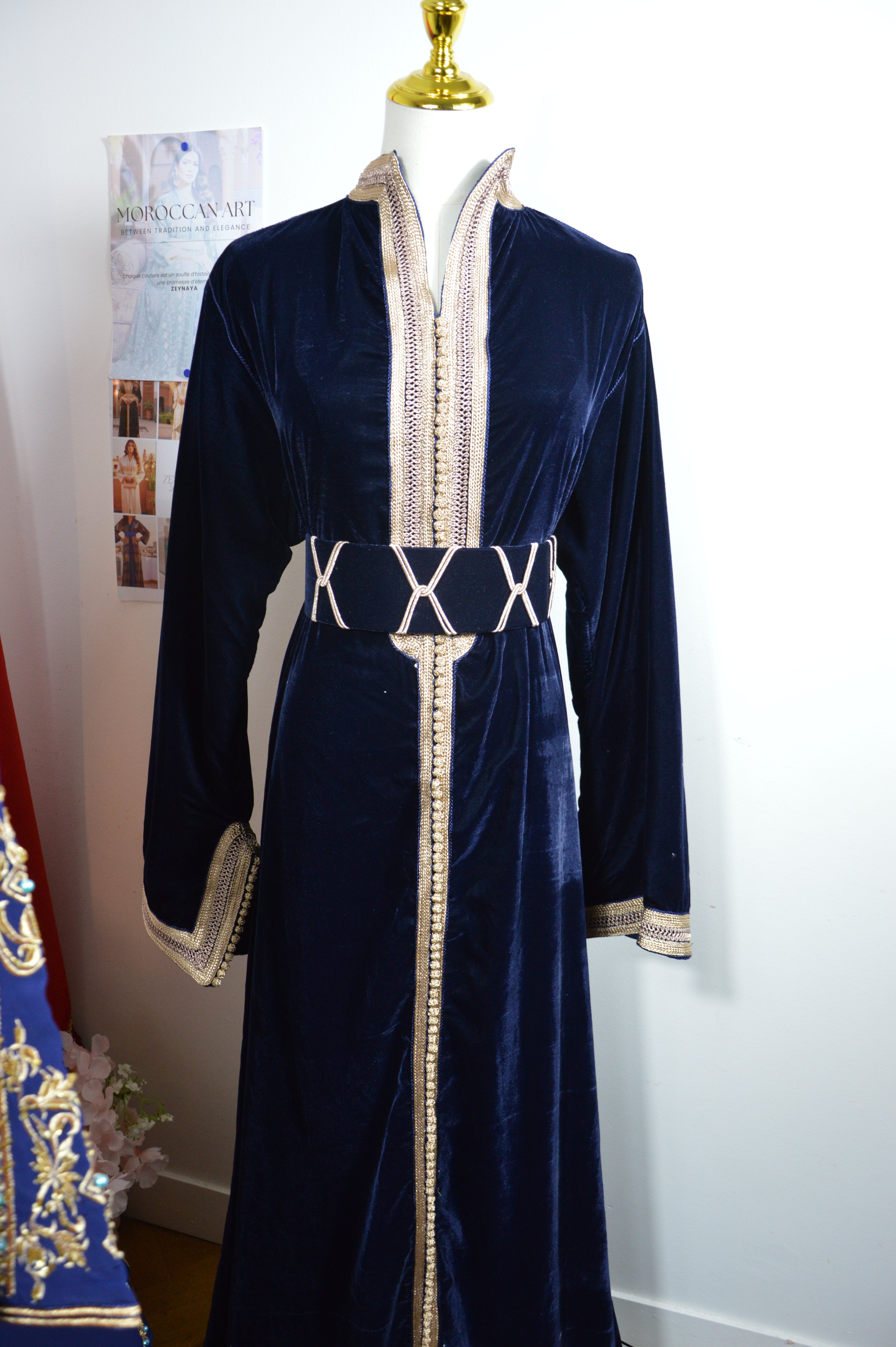 Caftan Col Montant Bleu Nuit - Velours Prestige