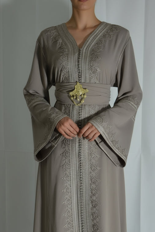 Caftan Gris Élégance Royale