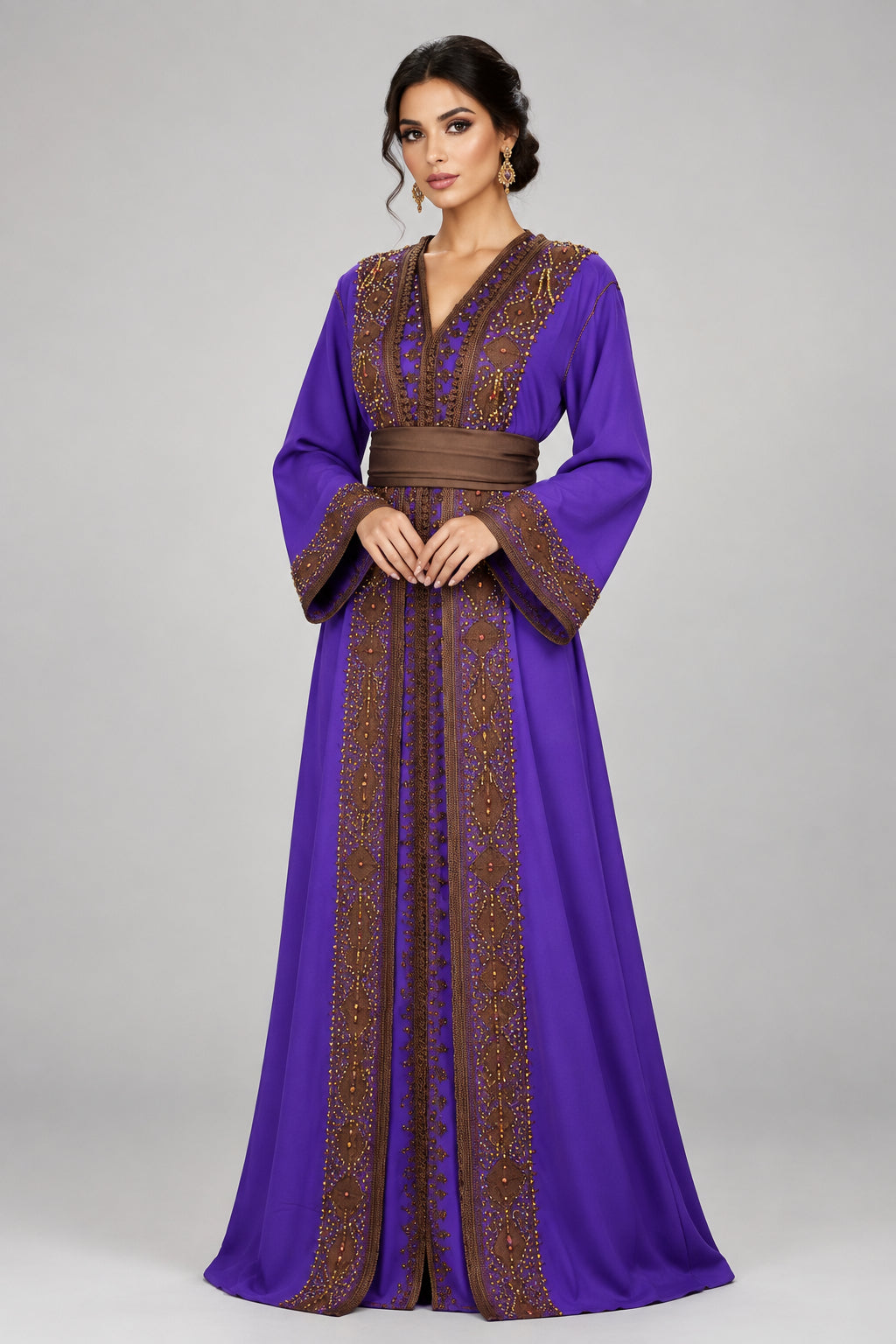Takchita Fassi violet aux ornements bruns et dorés