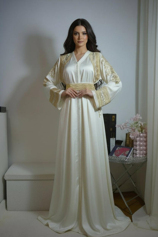Takchita blanche mariage - vue complète