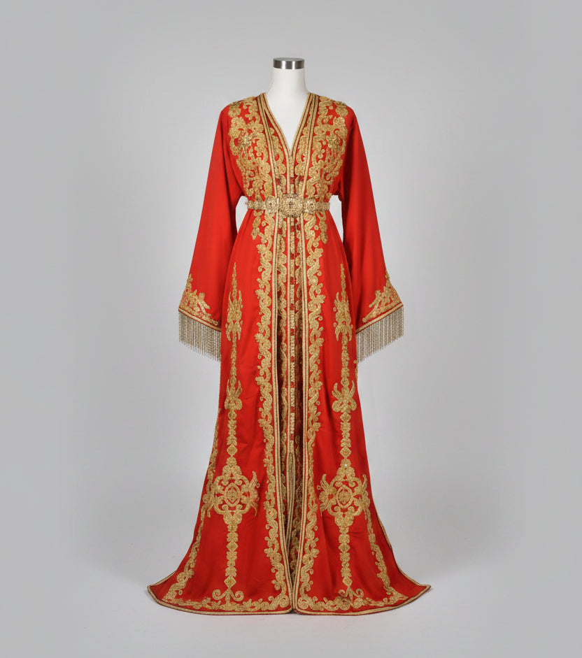 Takchita rouge brodée or - détail broderie