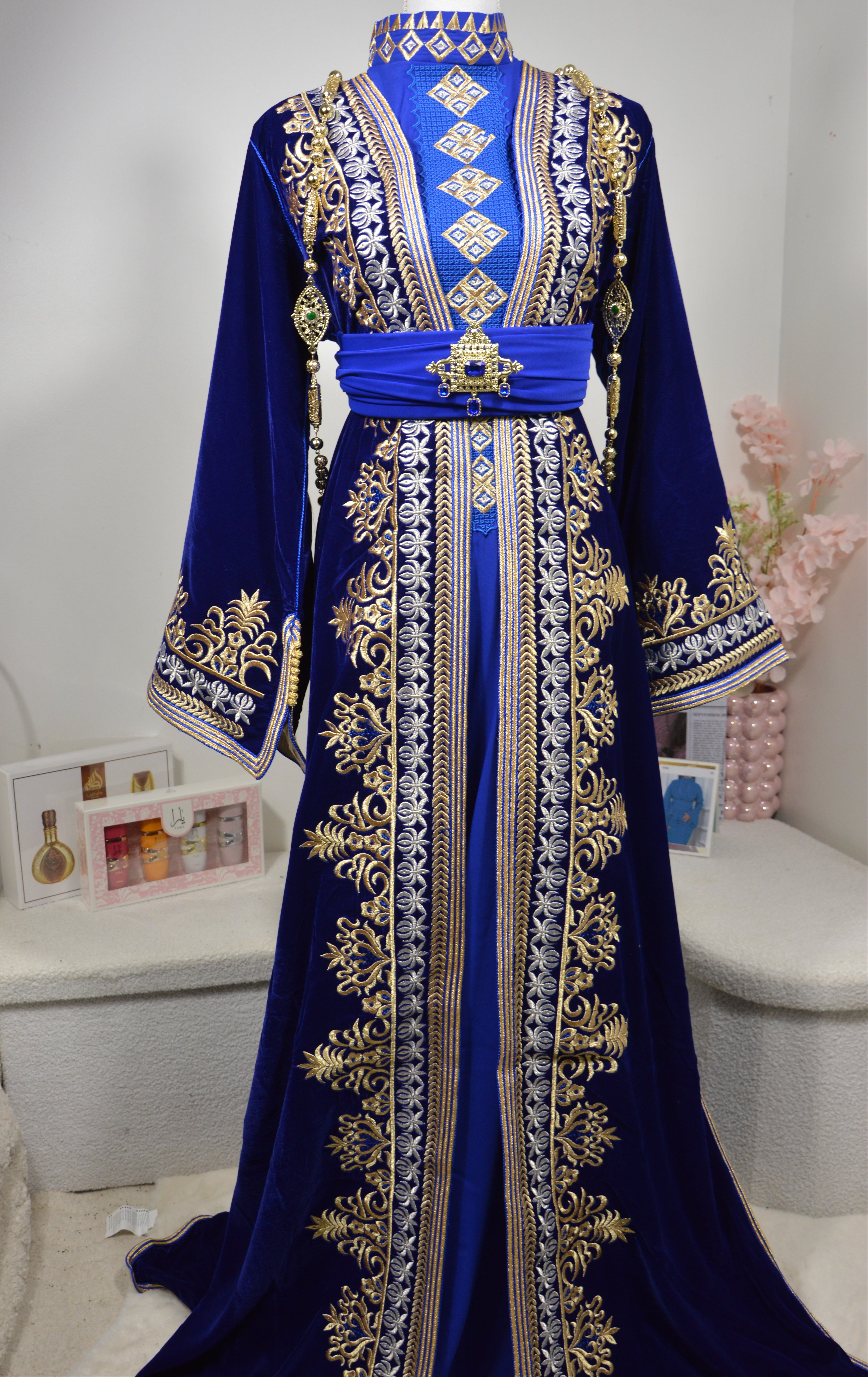 Takchita Velours Bleu Majesté