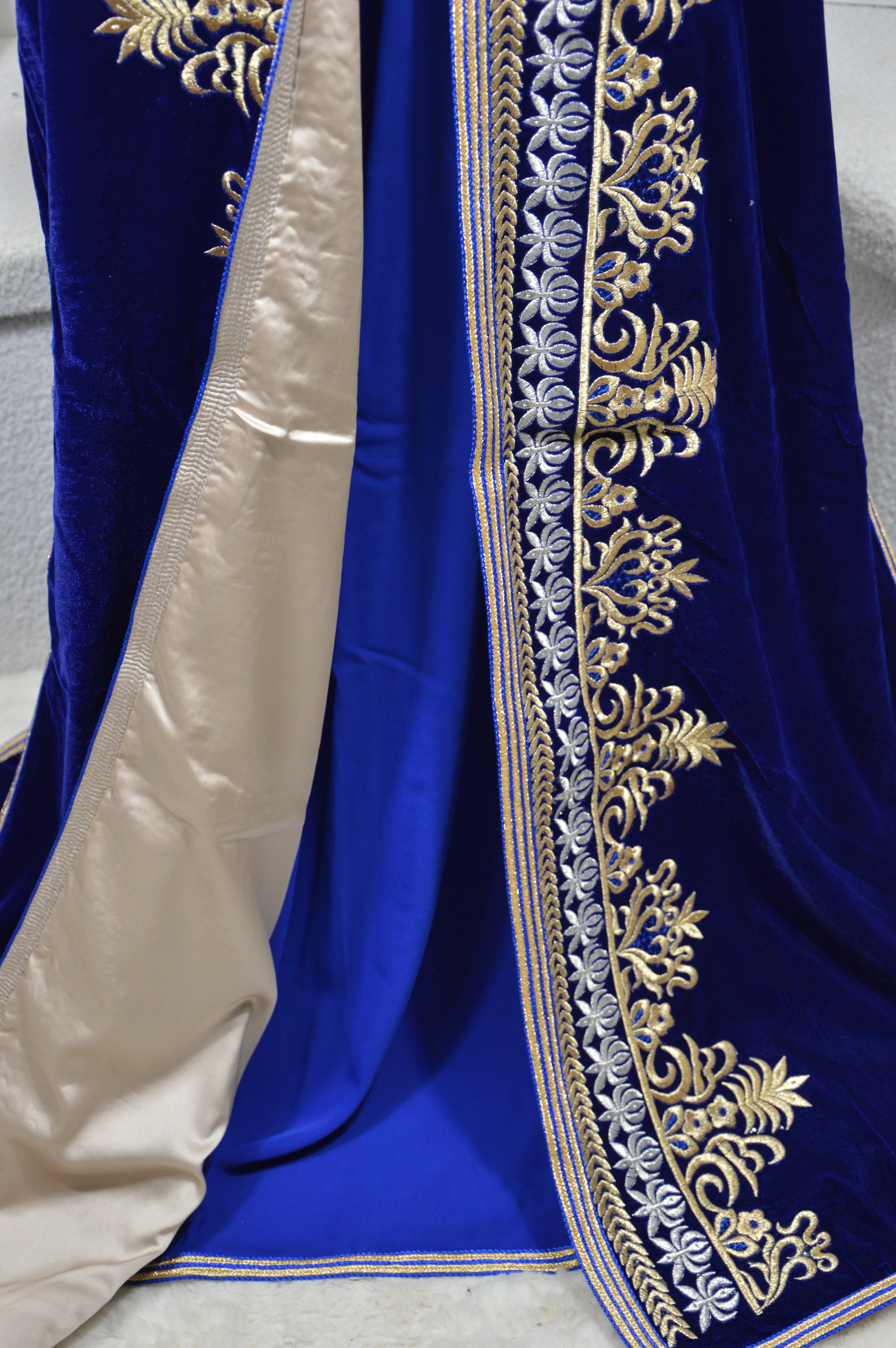 Takchita Velours Bleu Majesté