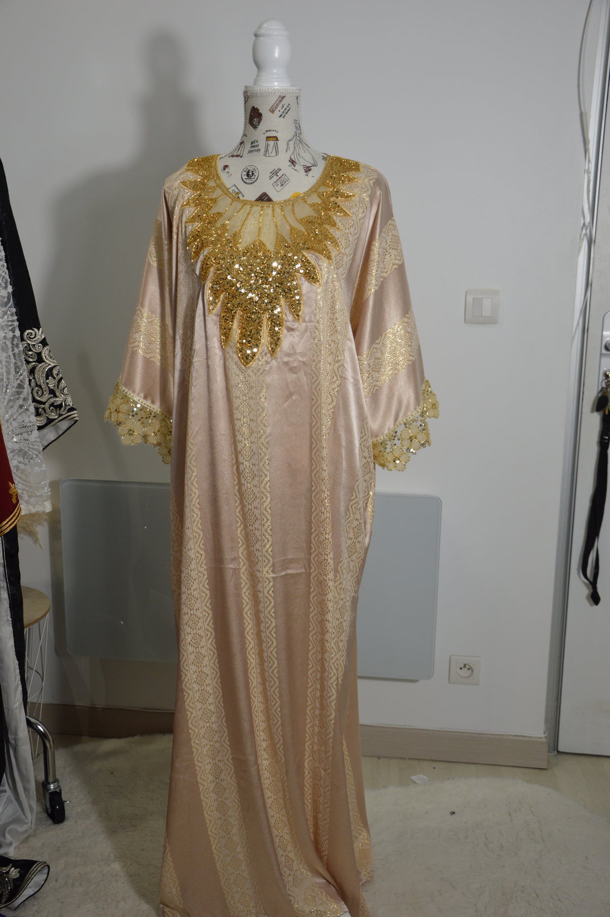 Gandoura Johara rose champagne et dorée – Modèle 8 – photo 2