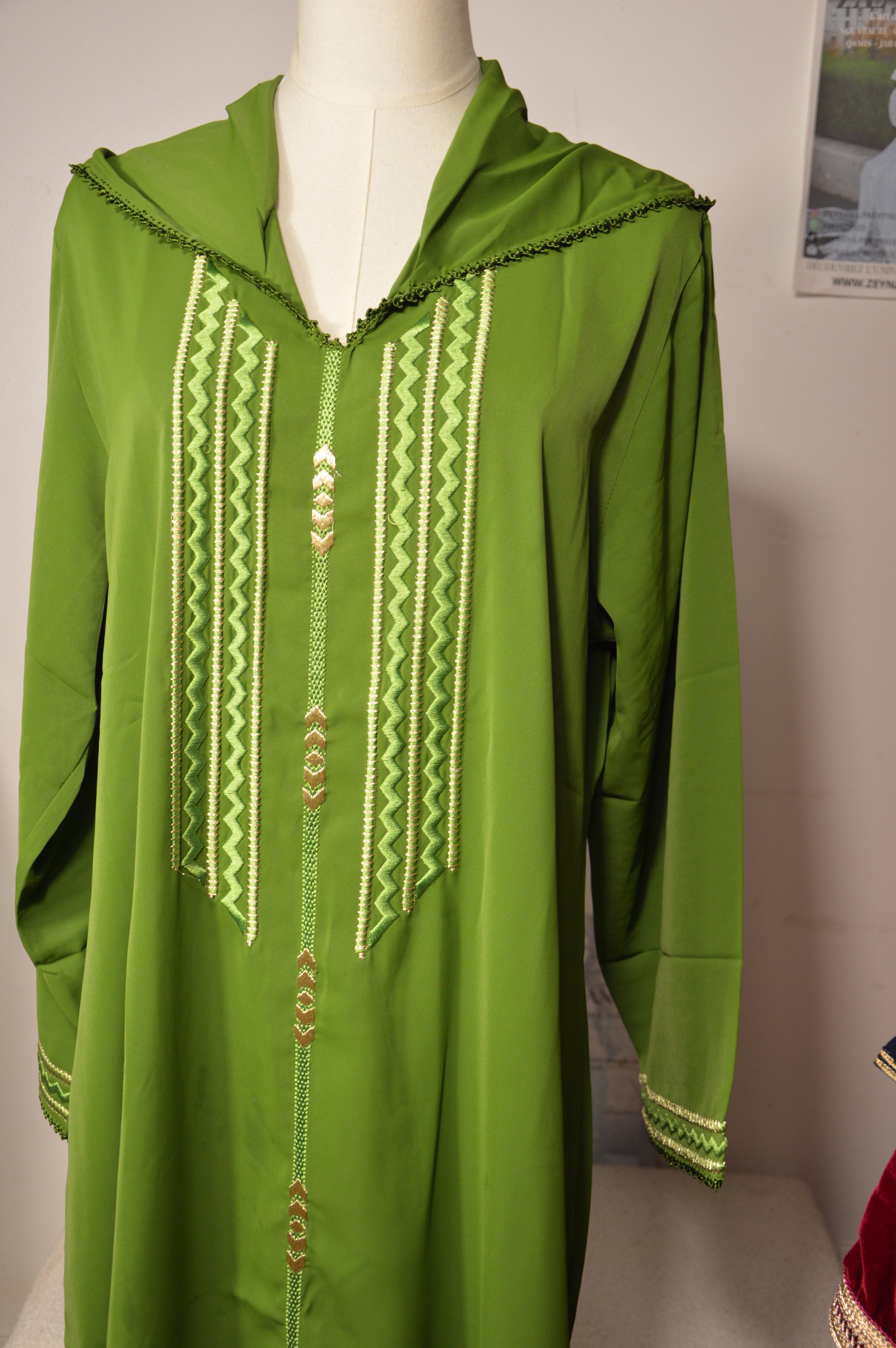 Jellaba Verte - Fraîcheur et Élégance Marocaine