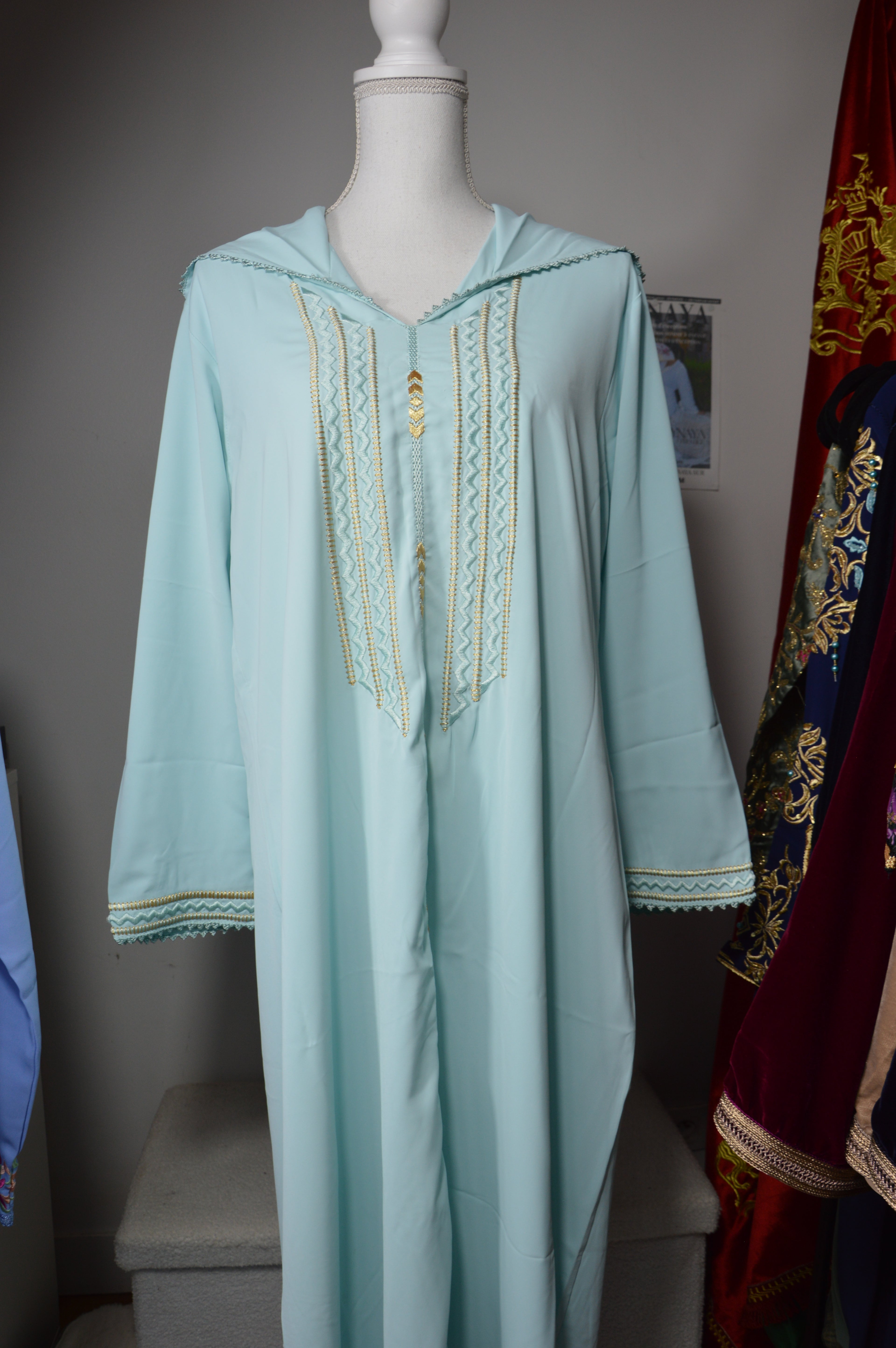 Jellaba Bleu Ciel - Élégance Marocaine Traditionnelle