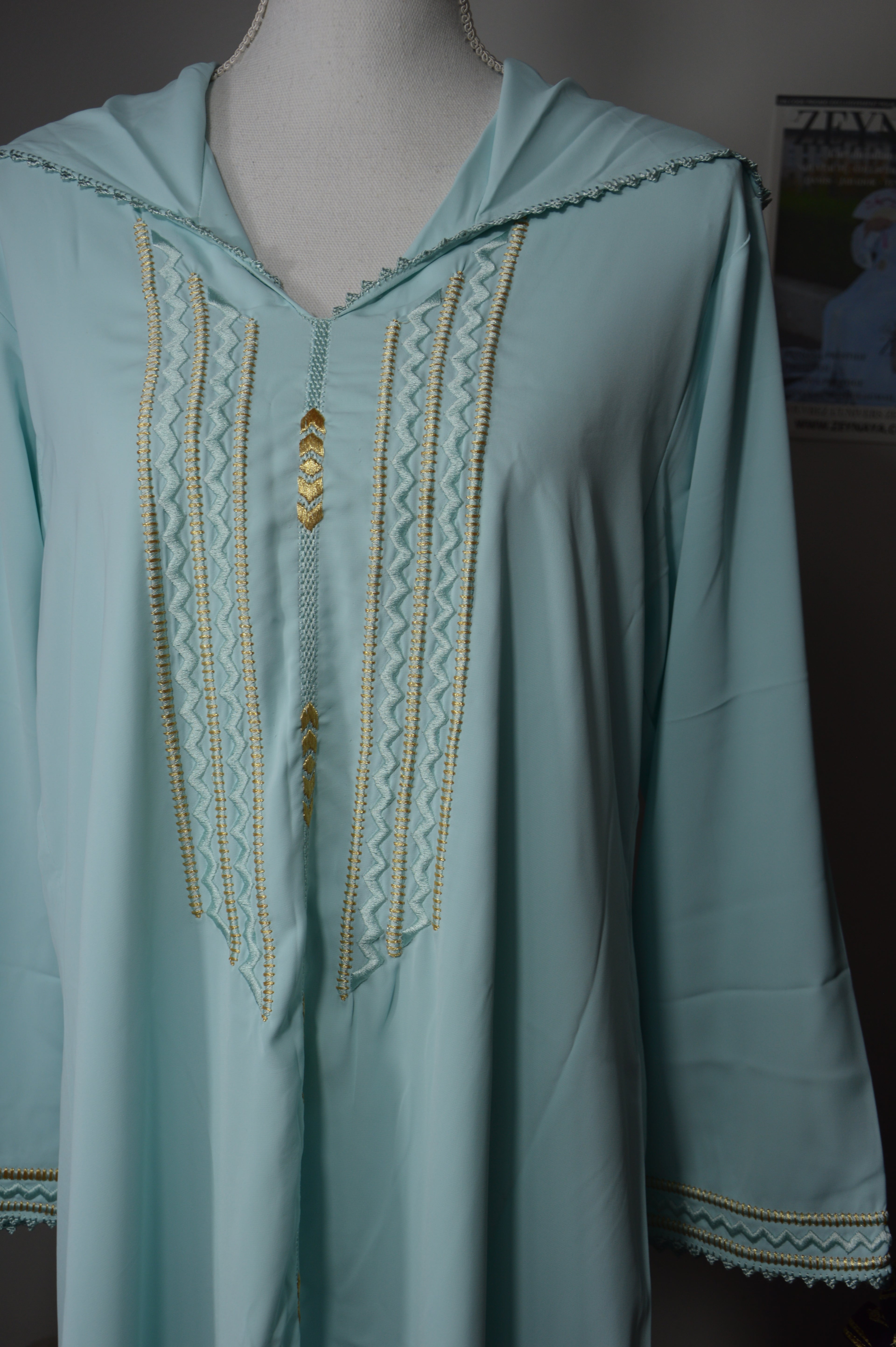 Jellaba Bleu Ciel - Élégance Marocaine Traditionnelle