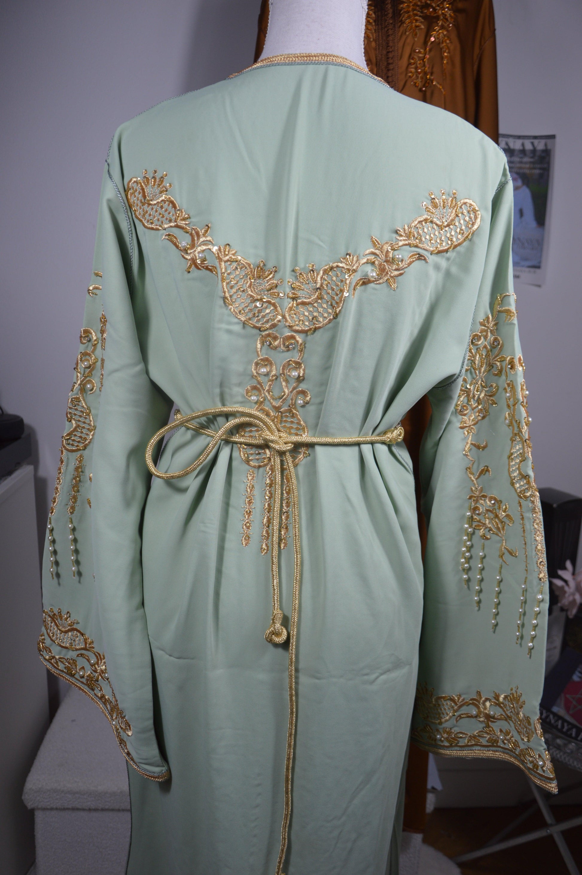 Caftan coupe sirène vert eau - vue arrière complète