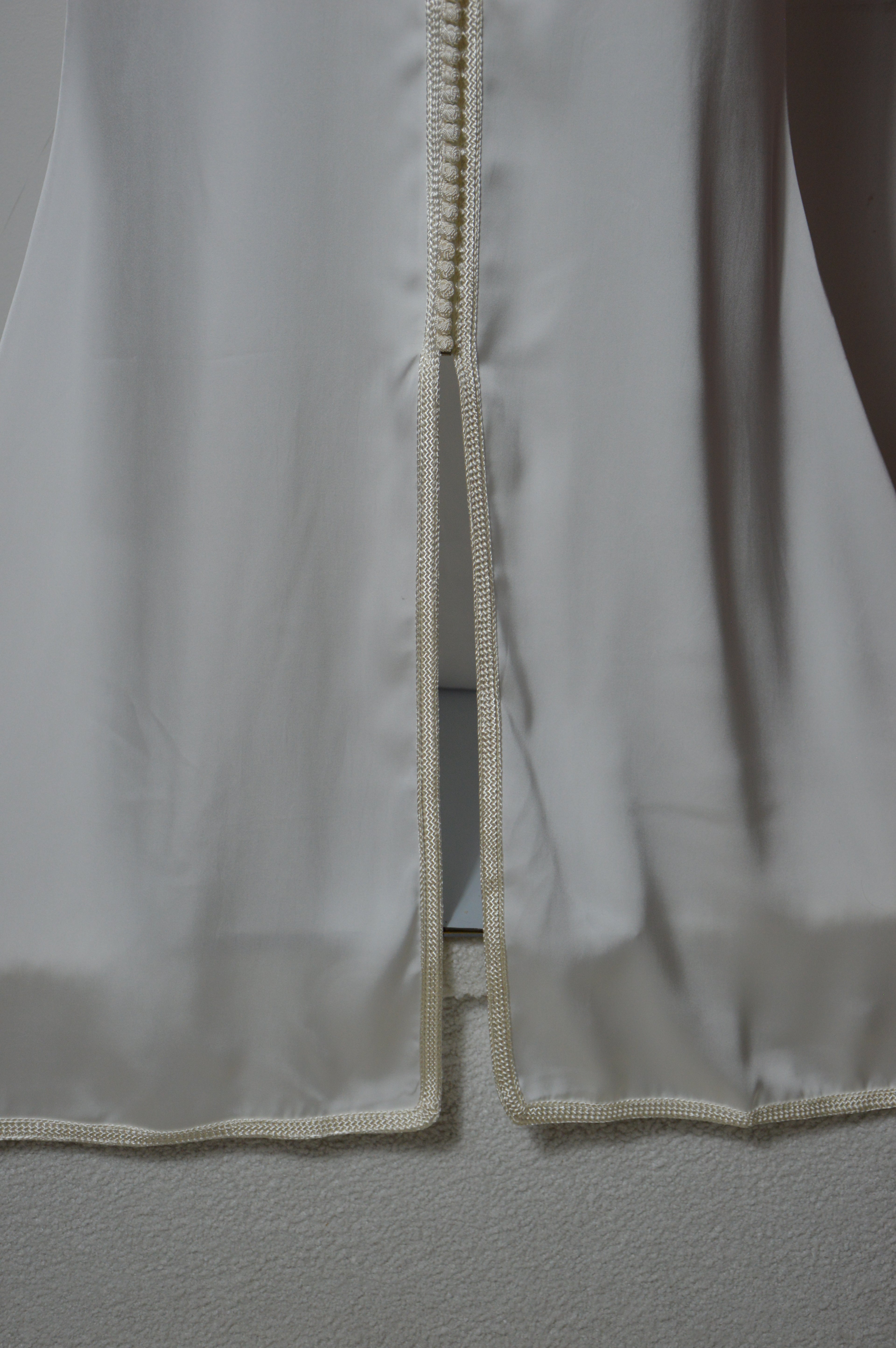 Caftan Blanc Satinée - Élégance Zeynaya