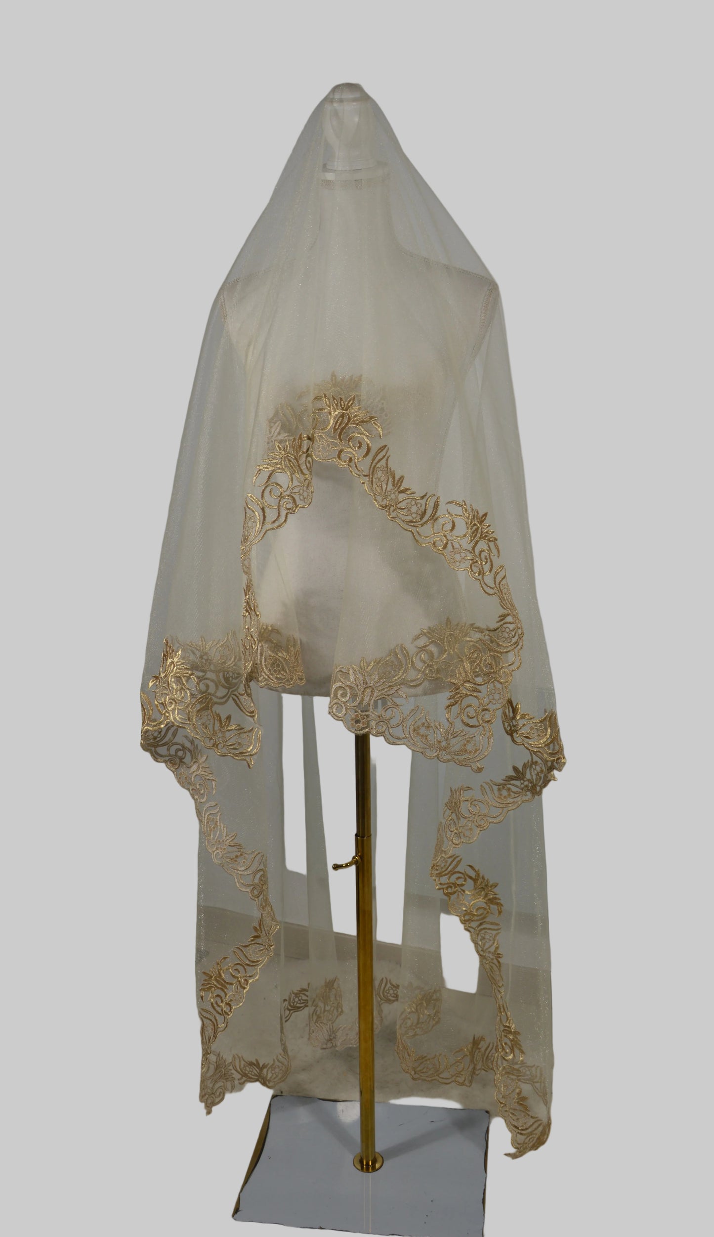 Voile Marié beige brodé or - zeynaya prestige