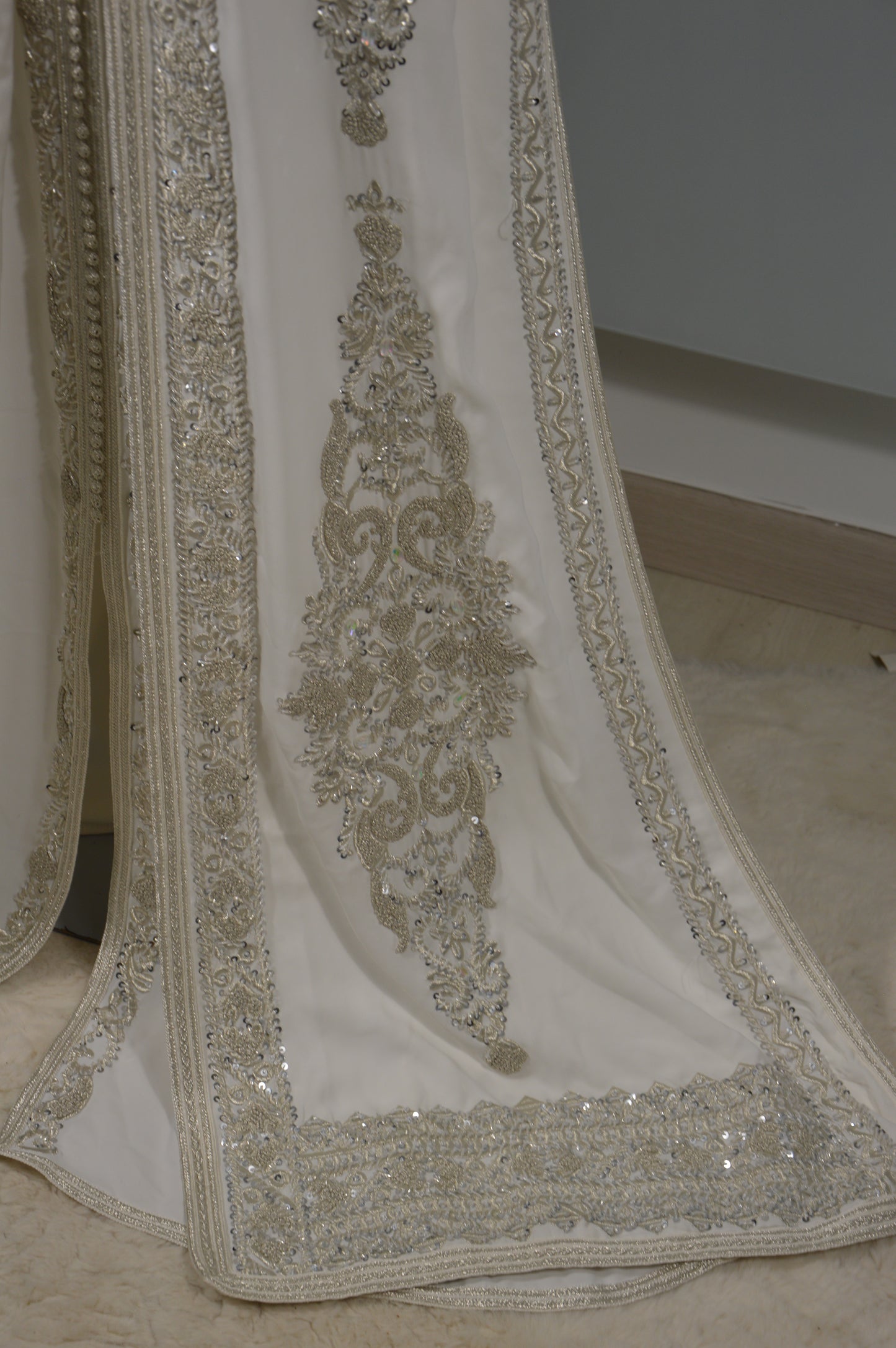 Takchita Bridal Haute Couture Argent
