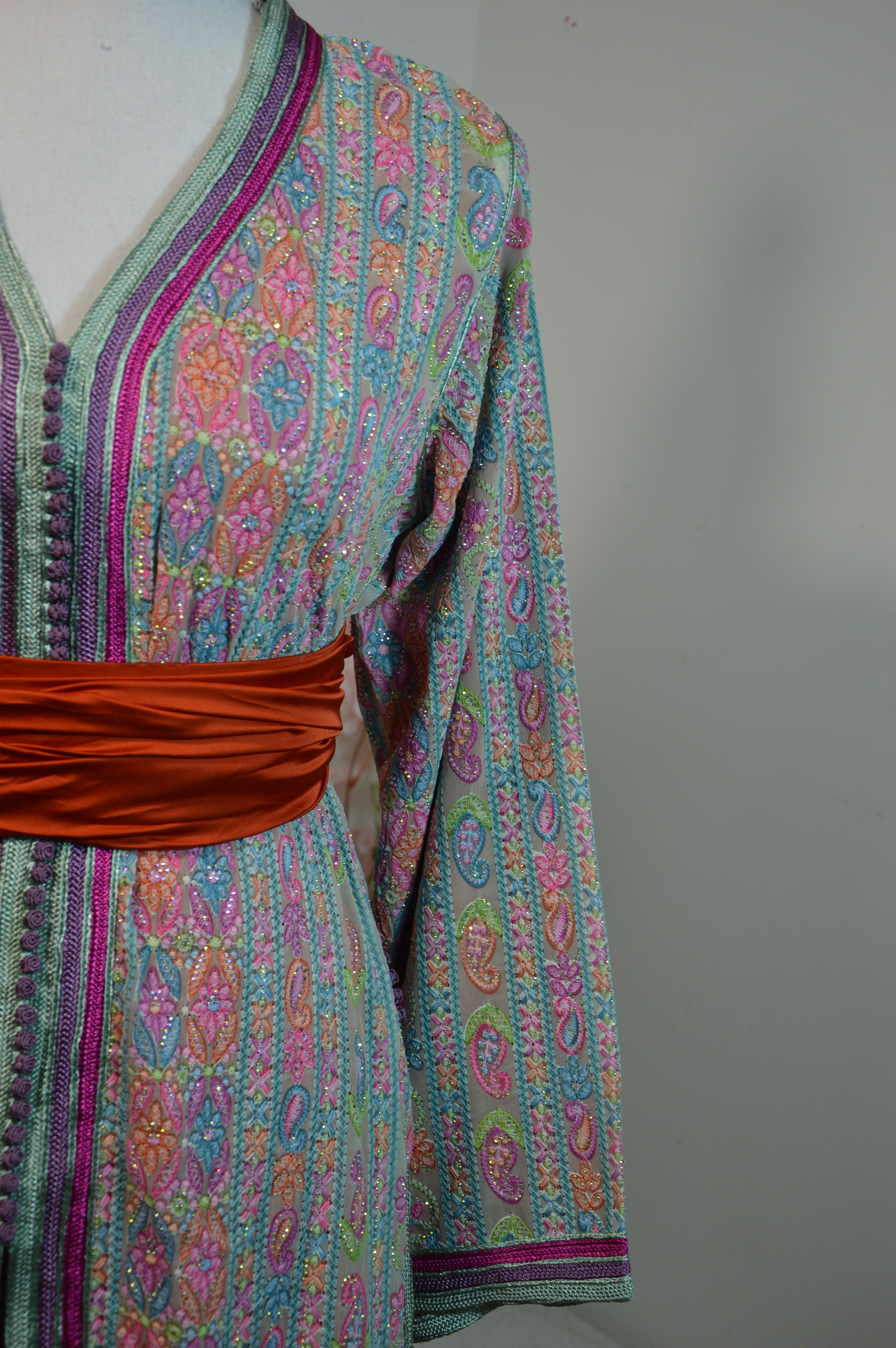 TAKCHITA SARI SCINTILLANTE MULTICOLORE – ÉDITION LUXE