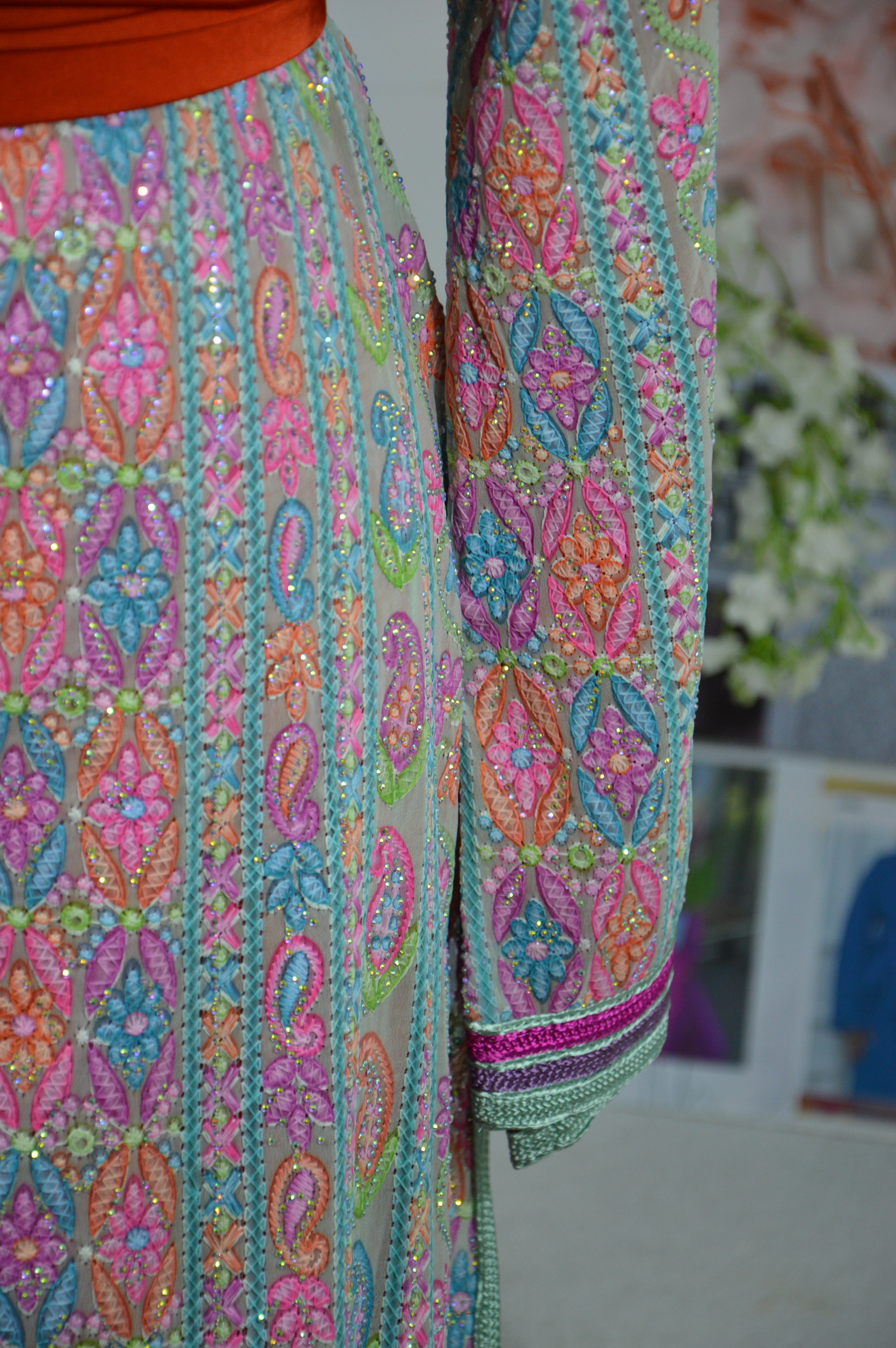 TAKCHITA SARI SCINTILLANTE MULTICOLORE – ÉDITION LUXE