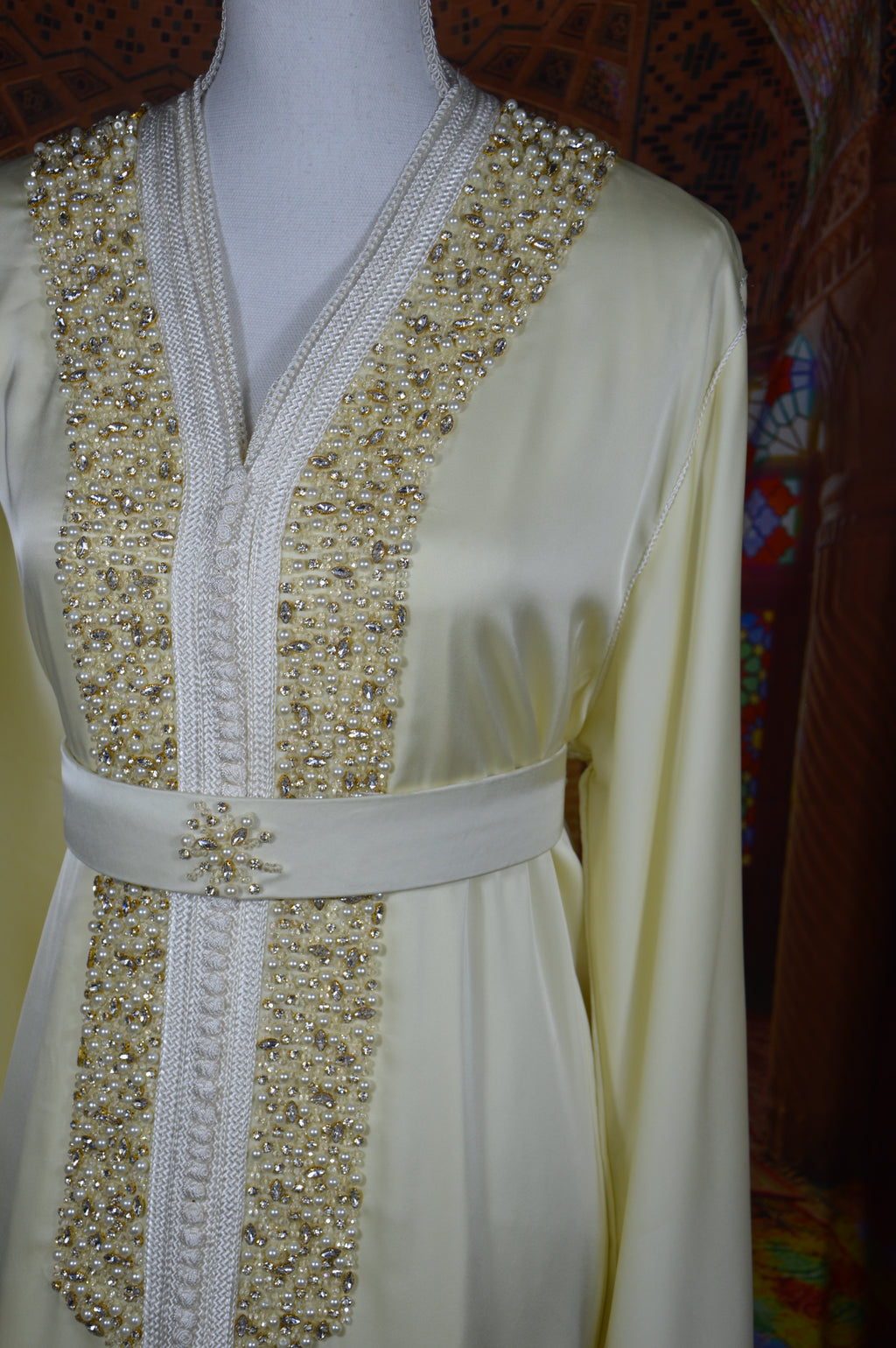 Takchita Perle Crème - Caftan Marocain de Luxe