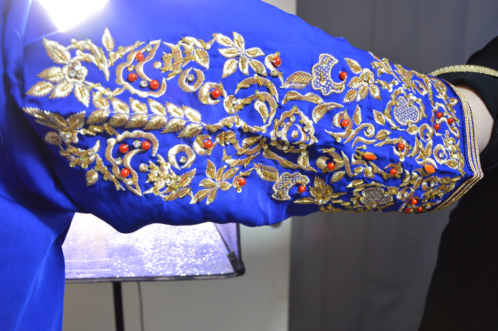 TAKCHITA ROYALE BLEU ROI & ORANGE – BRODERIES DORÉES IMPÉRIALES