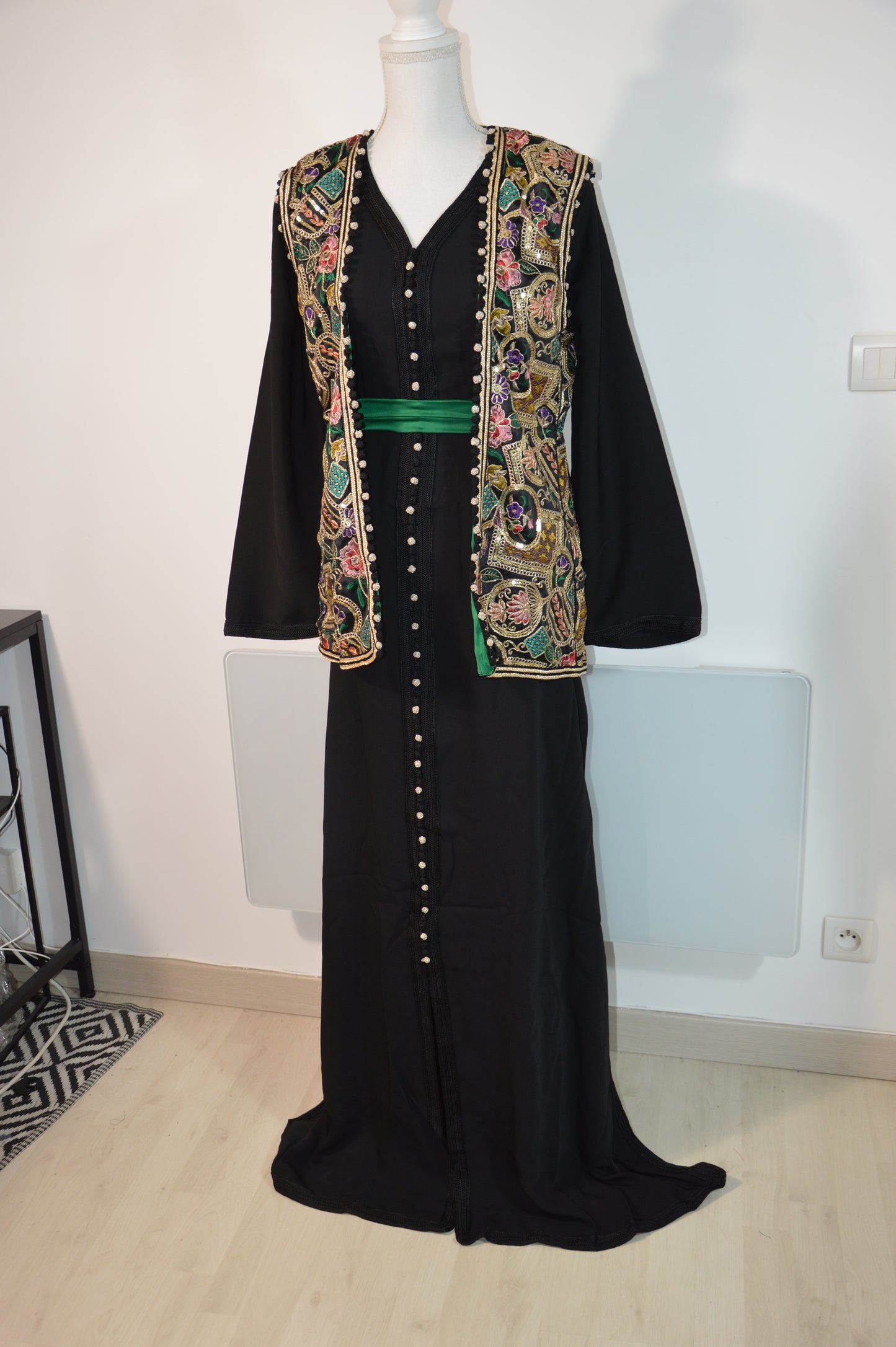 Caftan SARIA — Noir & Vert