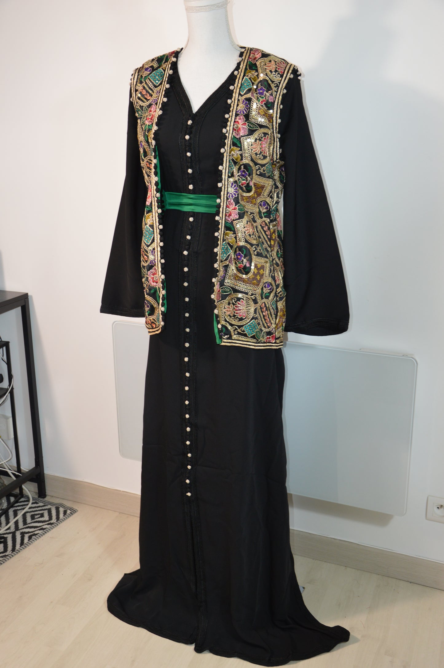 Caftan SARIA — Noir & Vert