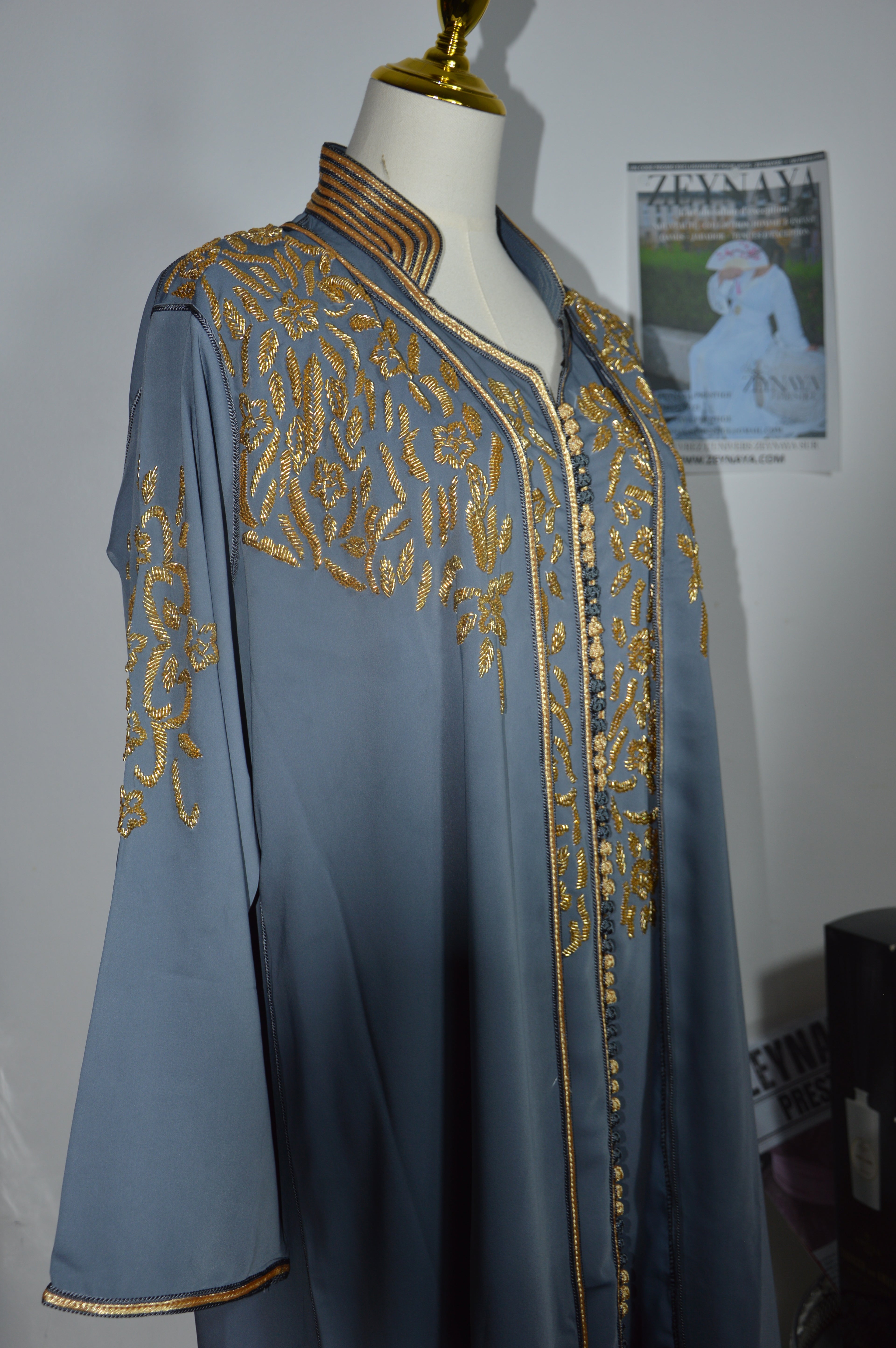 Kimono Perlé Gris Argent Premium - Élégance Prestige