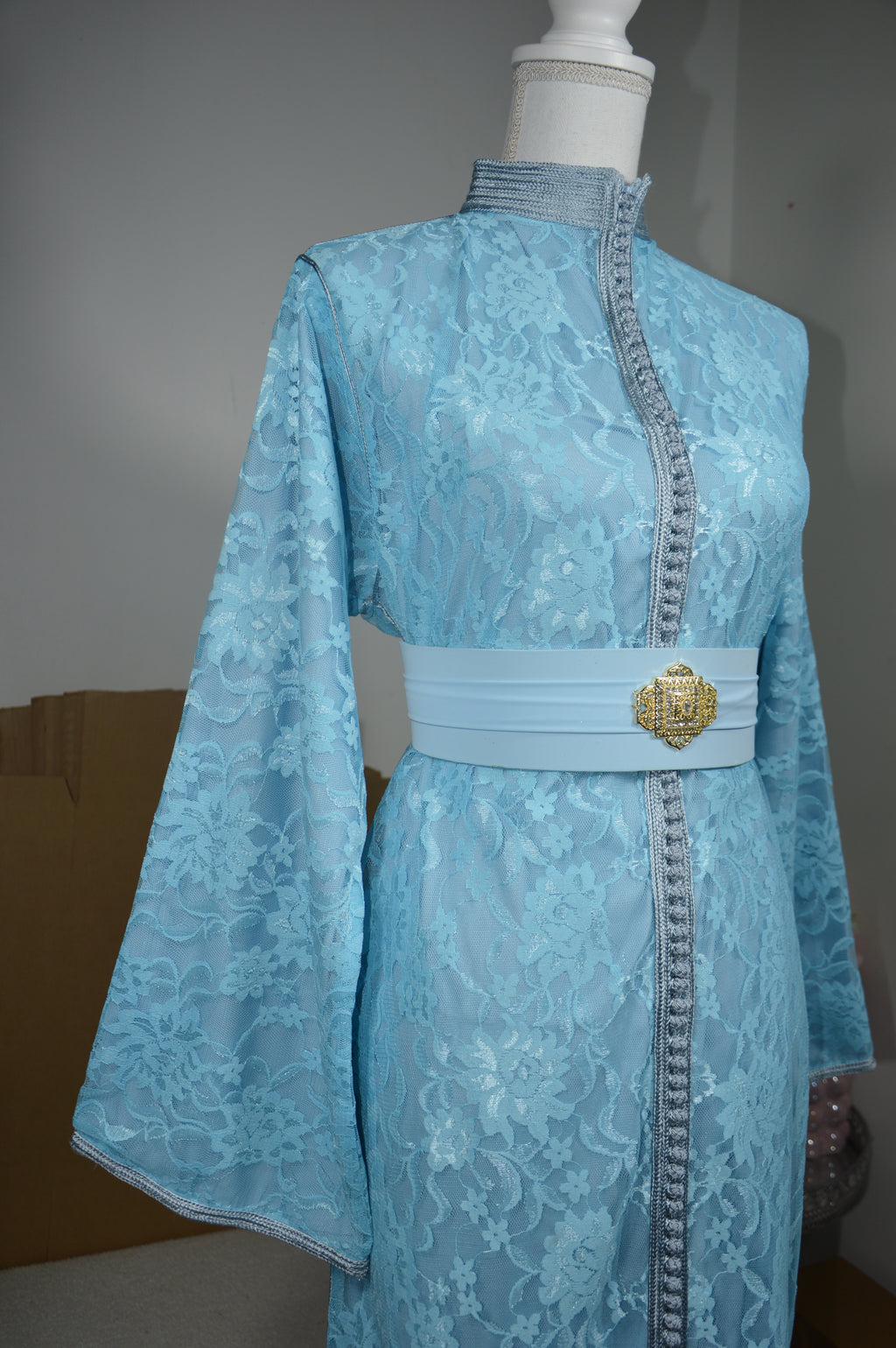 Caftan Sirène Dentelle Bleu - Luxe Marocain