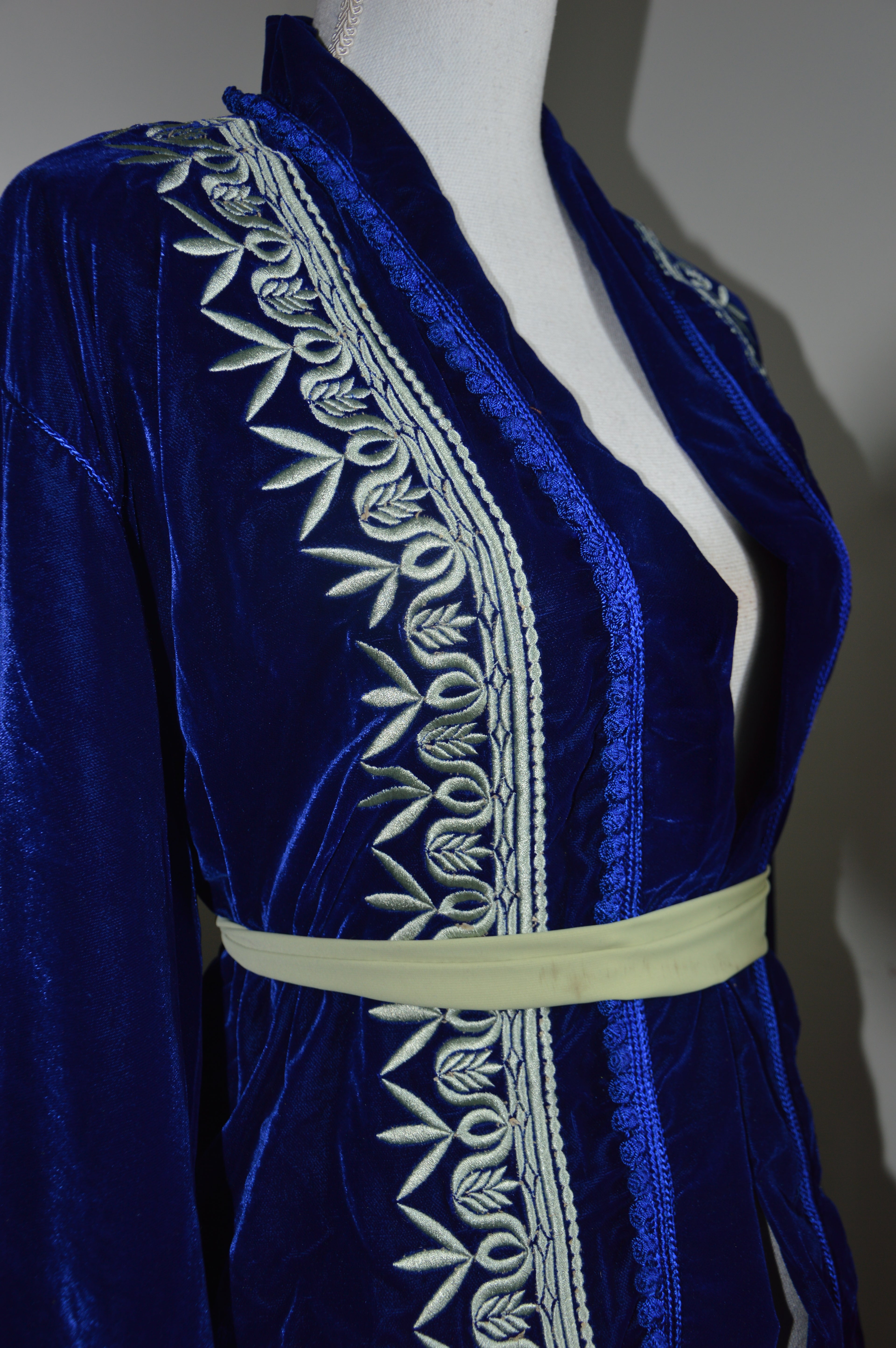 Veste Velours Bleu Roi - Élégance Marocaine