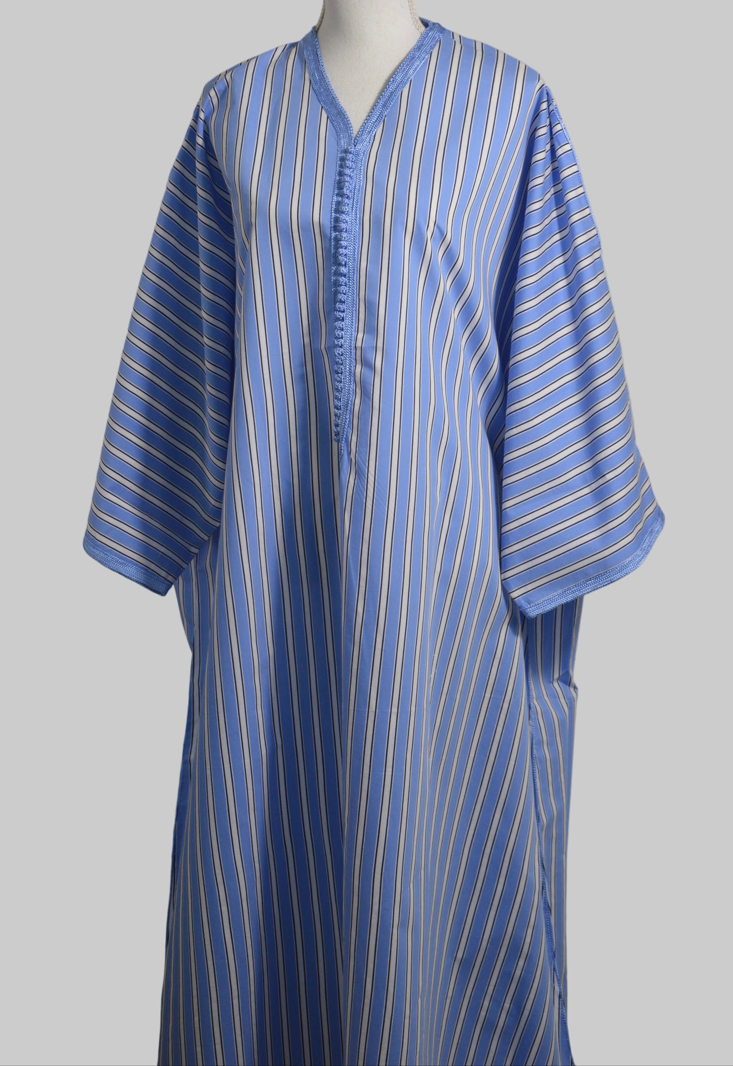 Gandoura en lin rayée bleu ciel - zeynaya prestige