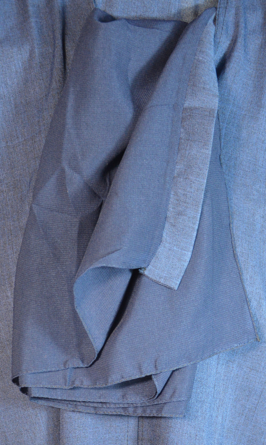 Abaya Bleu brode blanc de fleur - collection dubai