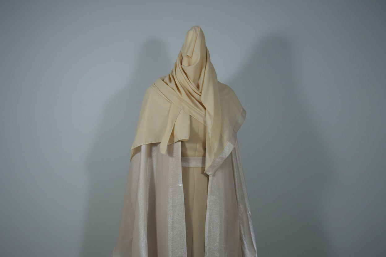 Abaya Kimono Beige Dos Brodé Or - Raffinement Doré