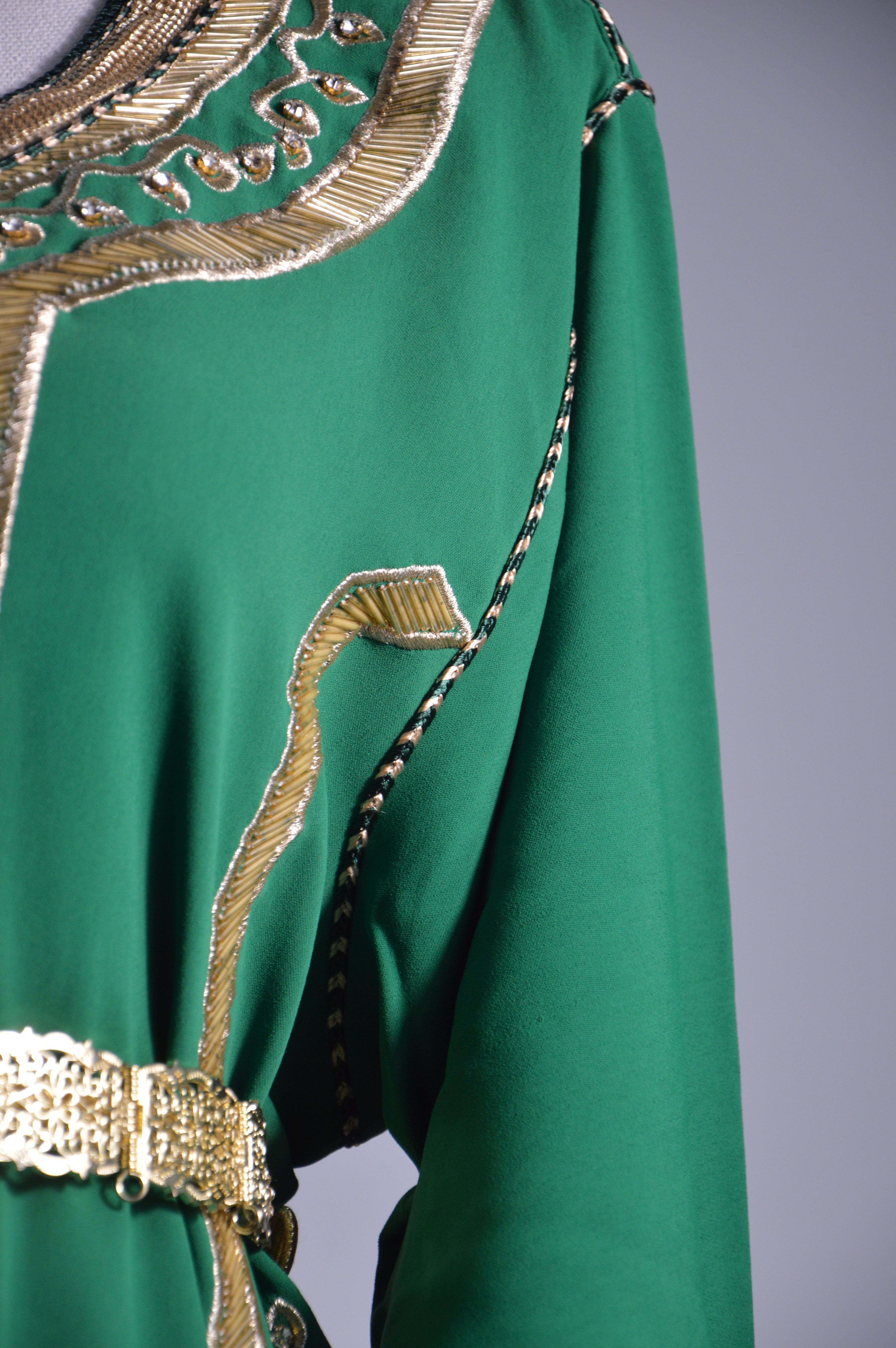 Caftan vert luxe – Sfifa dorée | Zeynaya Prestige