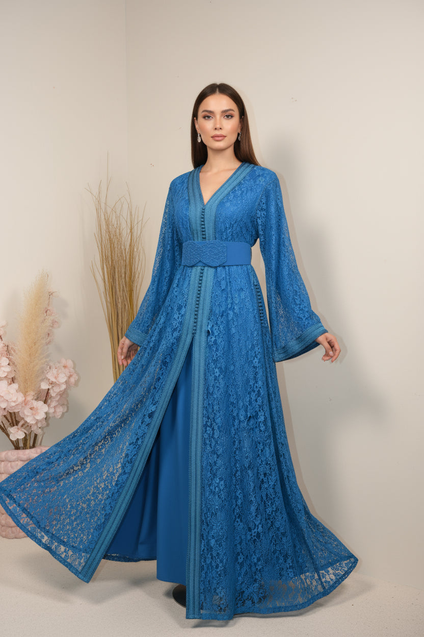 Takchita dentelle Bleu Céruléen « Azur Couture » — Ceinture rigide ton-sur-ton