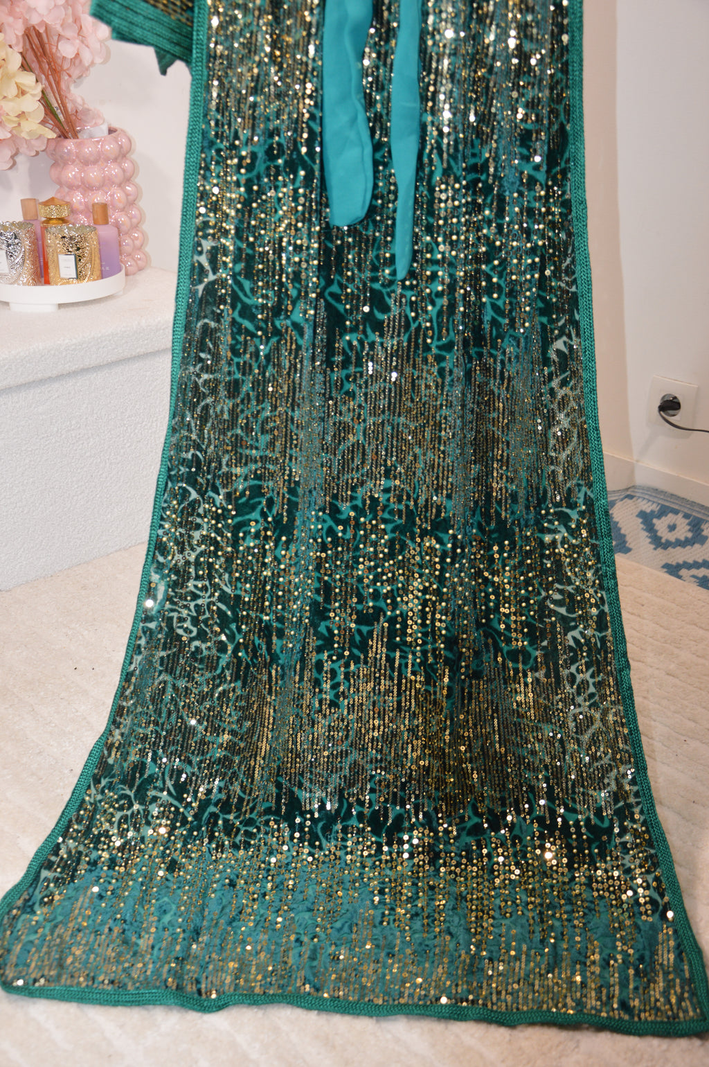 Takchita velours à sequins Vert Émeraude « Éclat d’Émeraude »