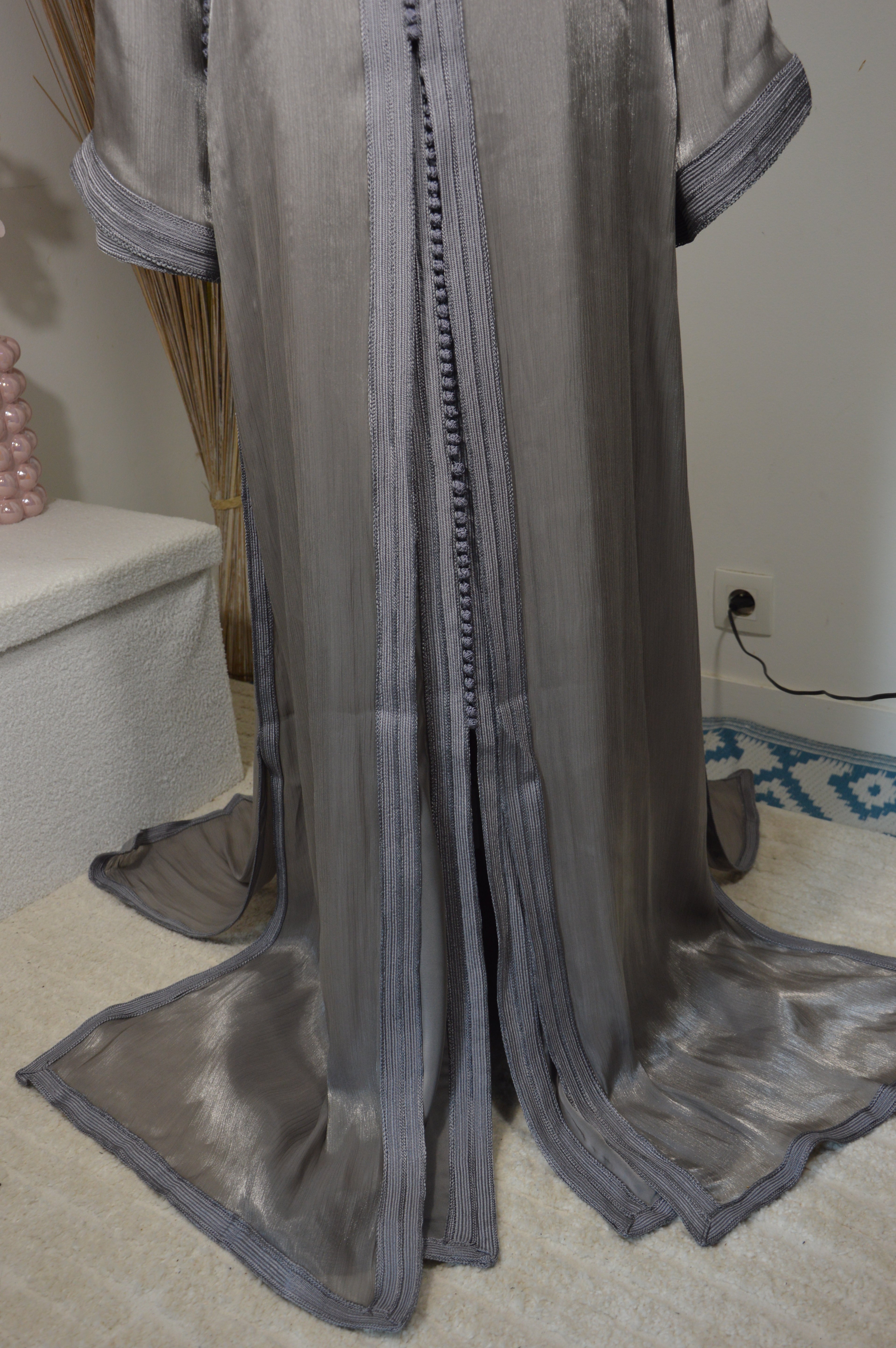 Takchita organza lamé gris perlé Argenté – Zeynaya Prestige